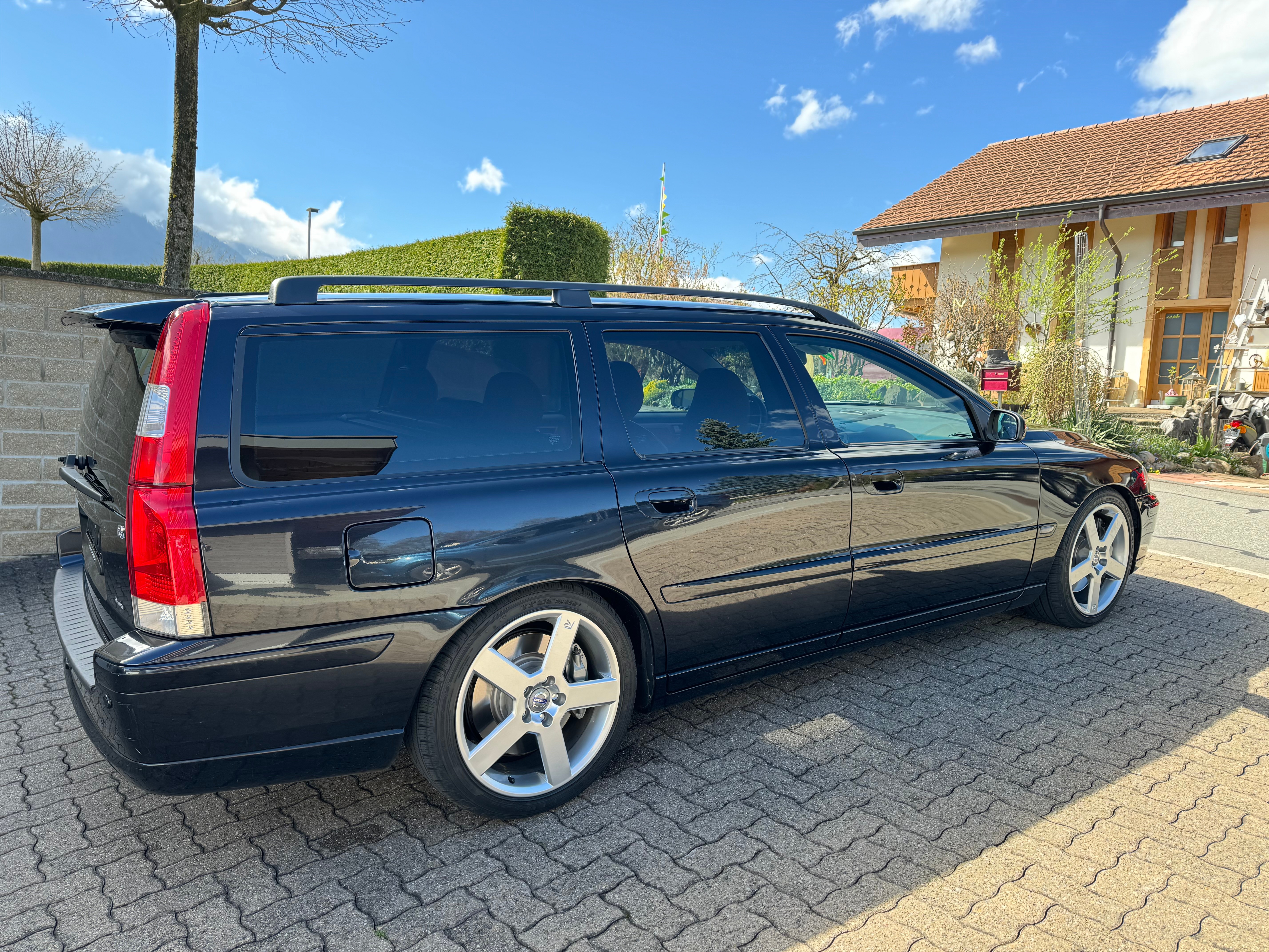 VOLVO V70 R AWD