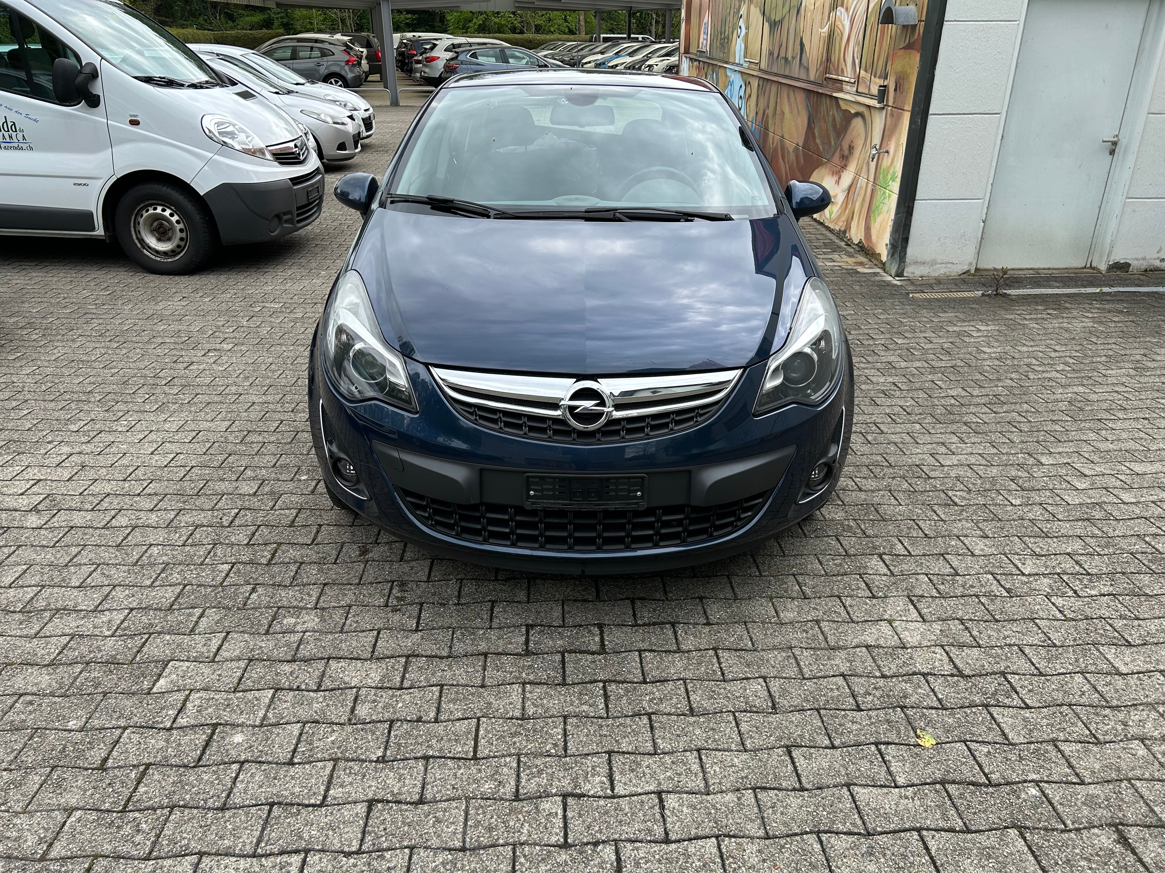 OPEL Corsa 1.4 TP Color Edition