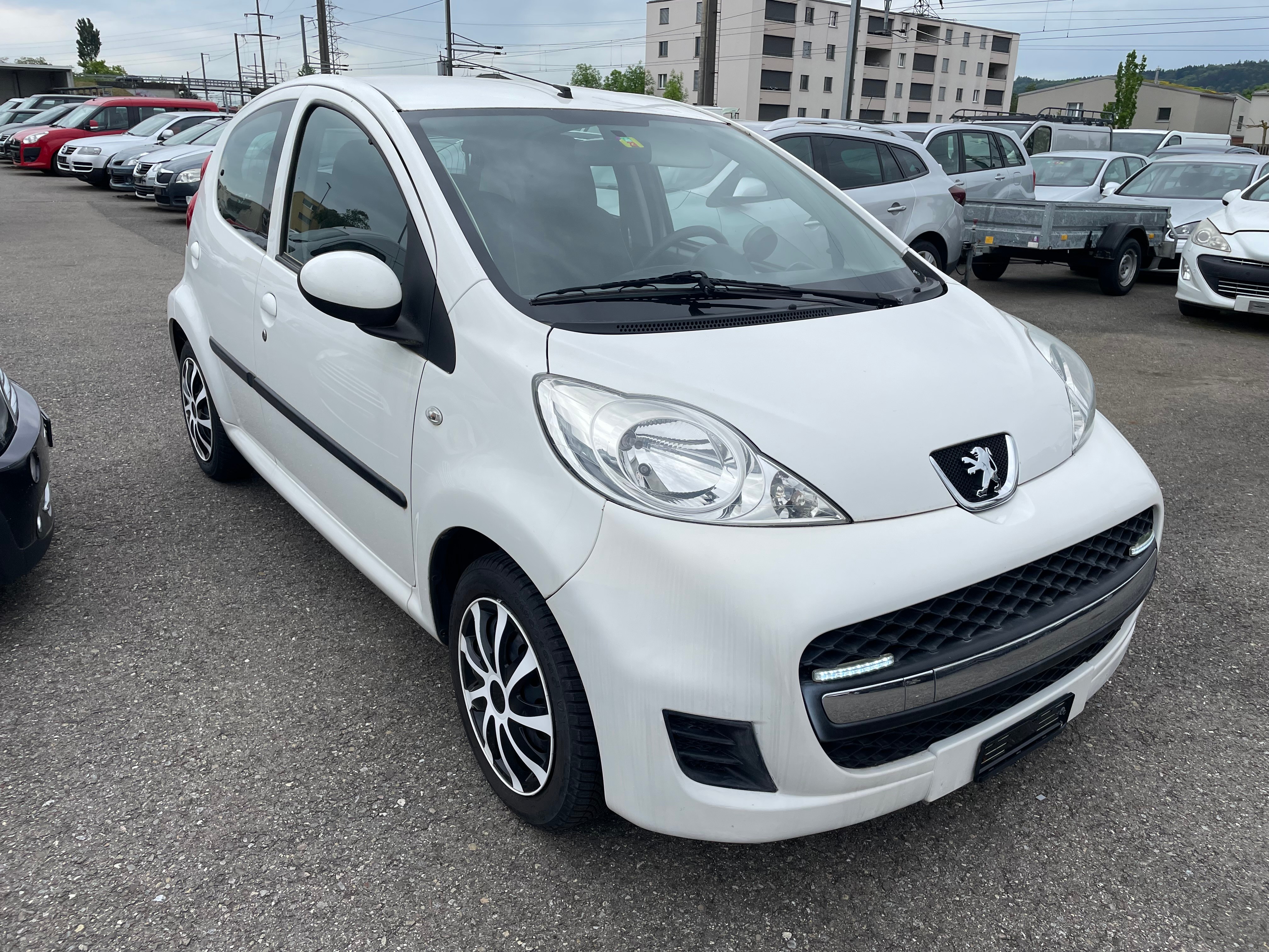 PEUGEOT 107 1.0 Trendy BMP5