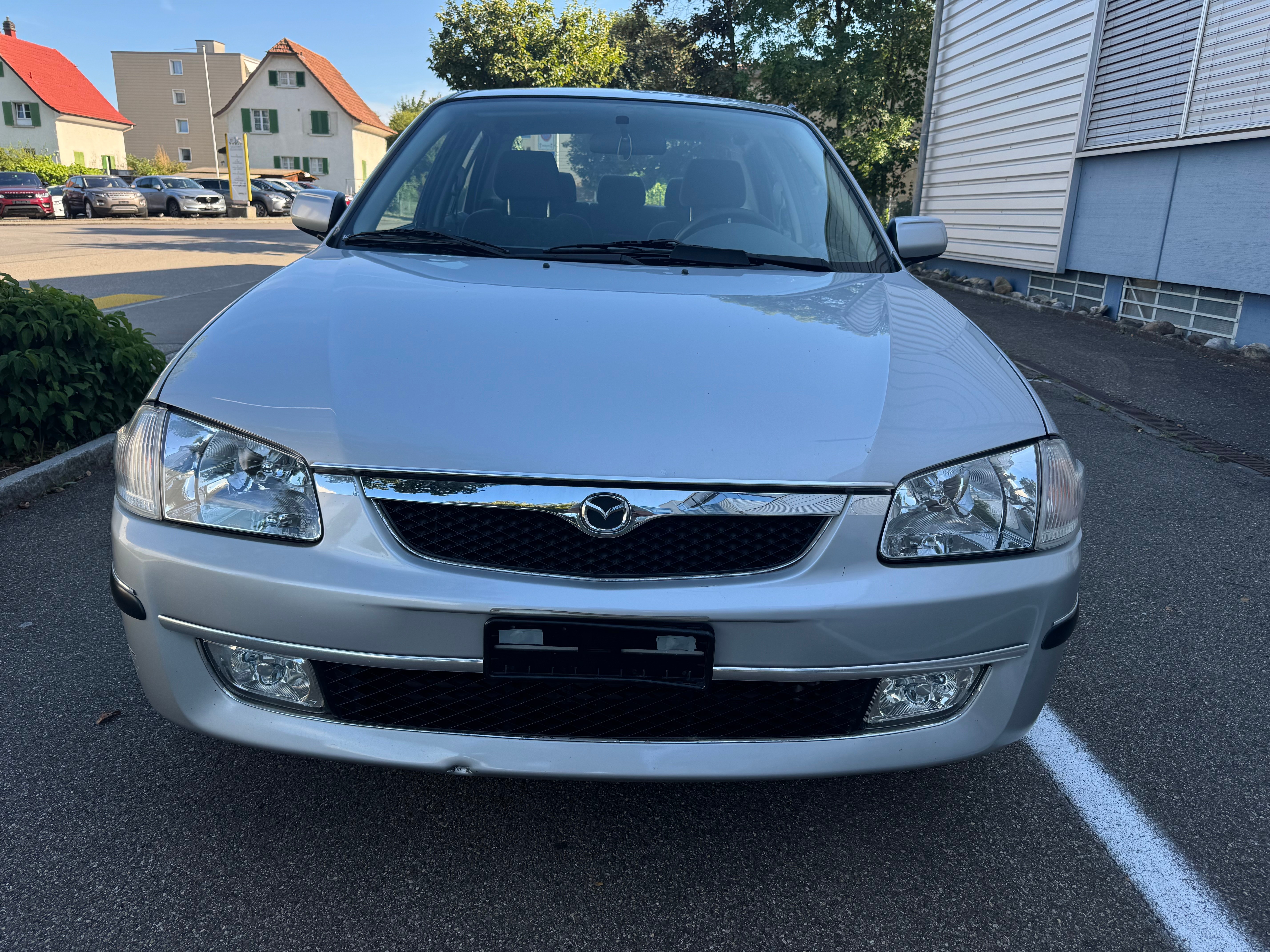 MAZDA 323 1.8i-16V