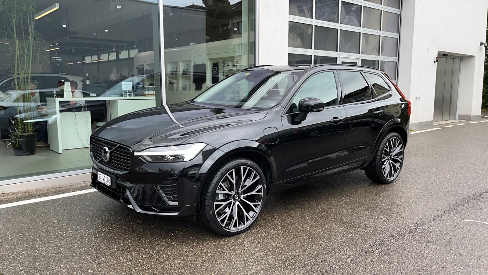 VOLVO XC60 T6 eAWD PluginHybrid Ultimate Dark Geartronic