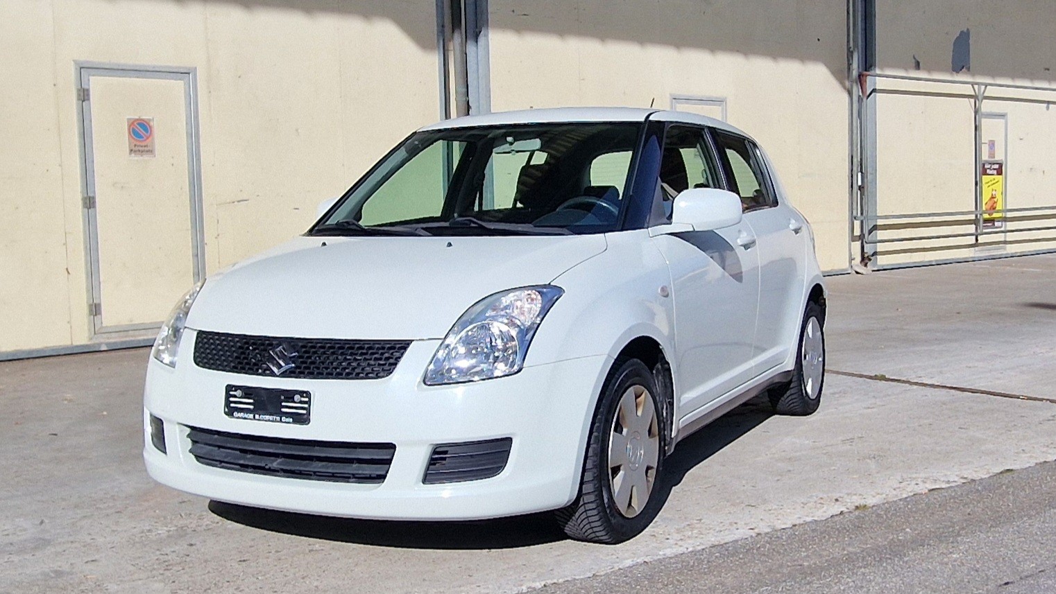 SUZUKI Swift 1.3i 16V GL 4x4