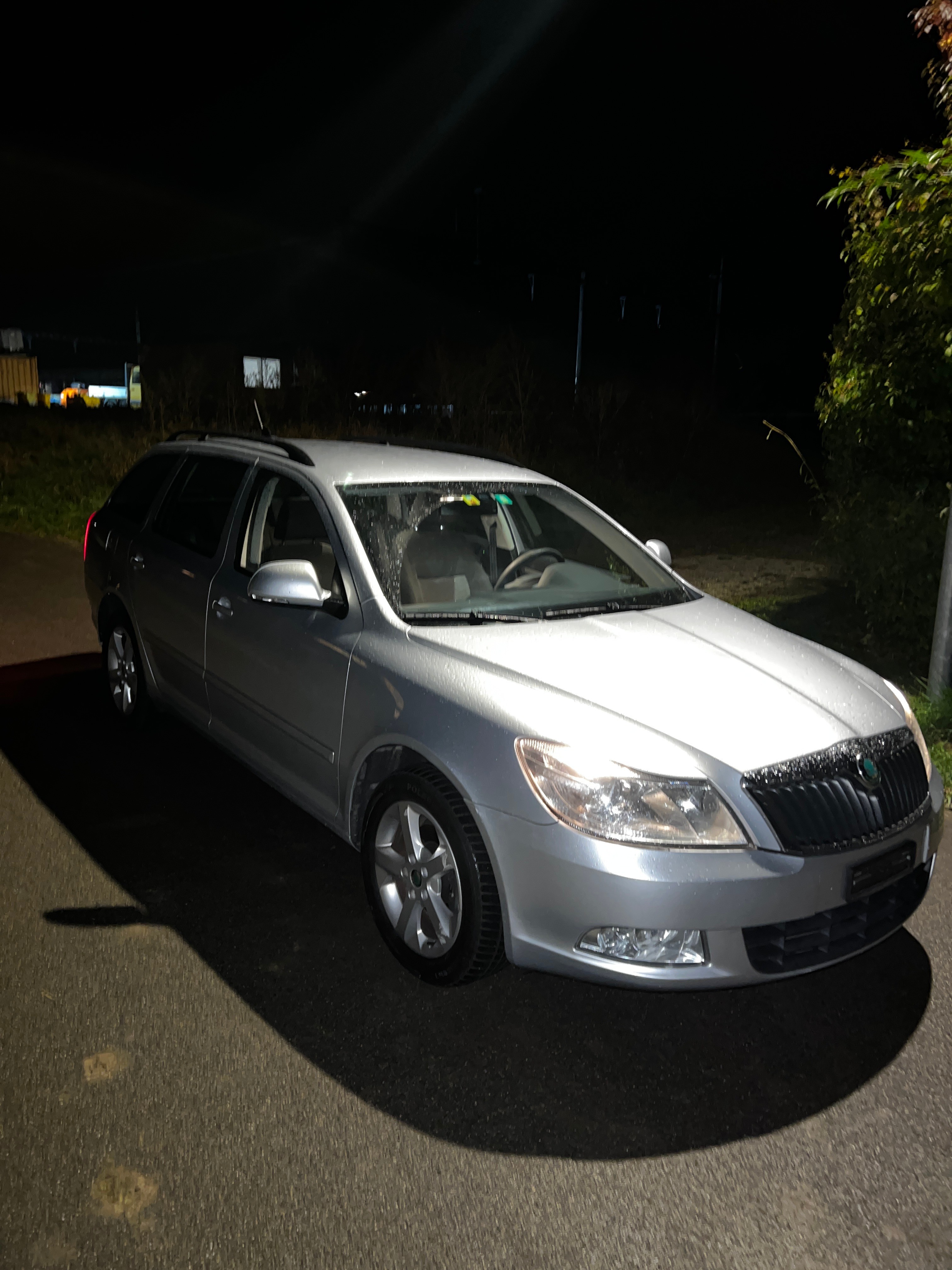 SKODA Octavia Combi 1.6 TDI Elegance DSG