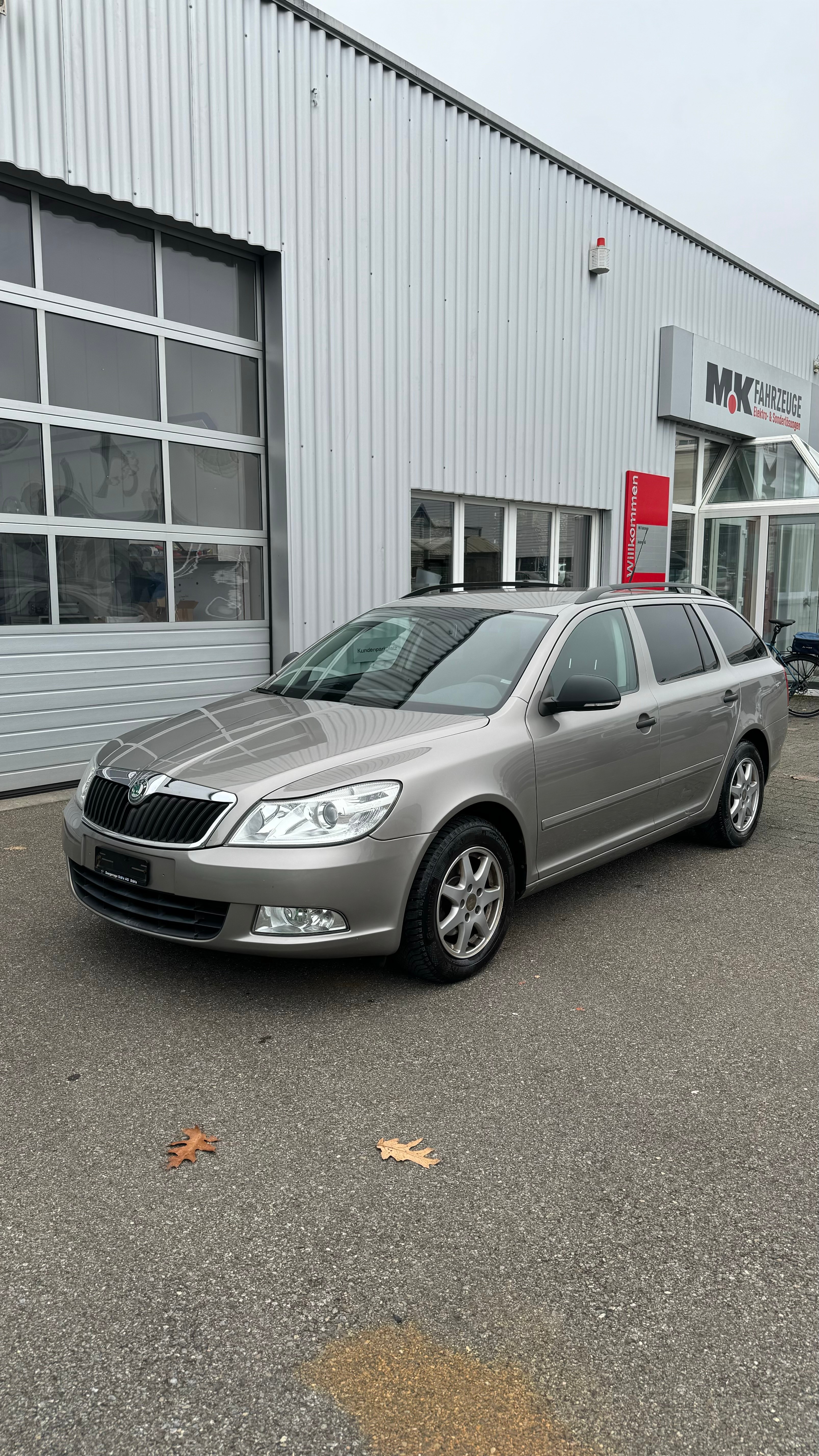 SKODA Octavia Combi 1.4 TSI Ambiente DSG