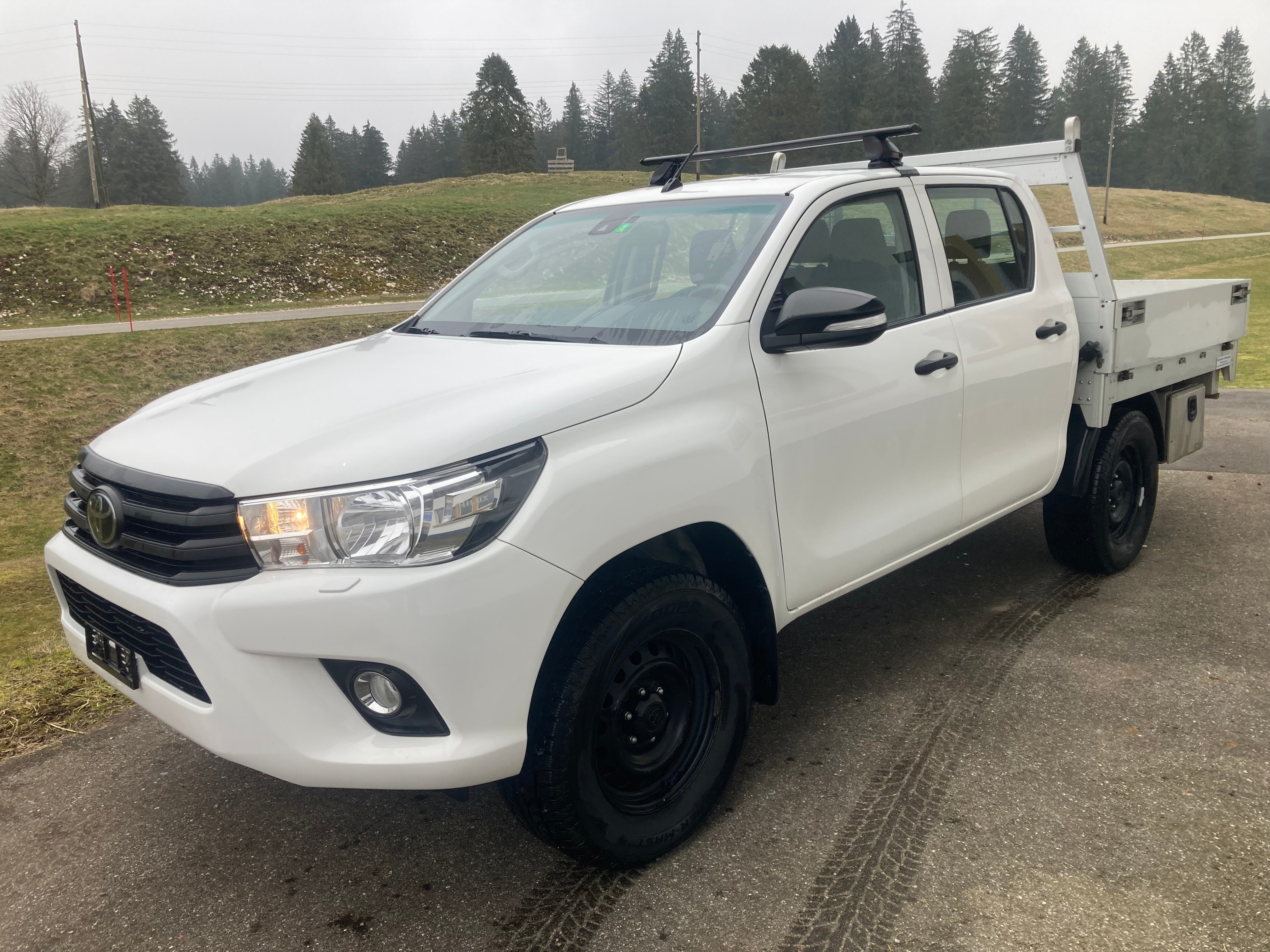 TOYOTA Hilux 2.4D-4D Luna Double Cab 4x4