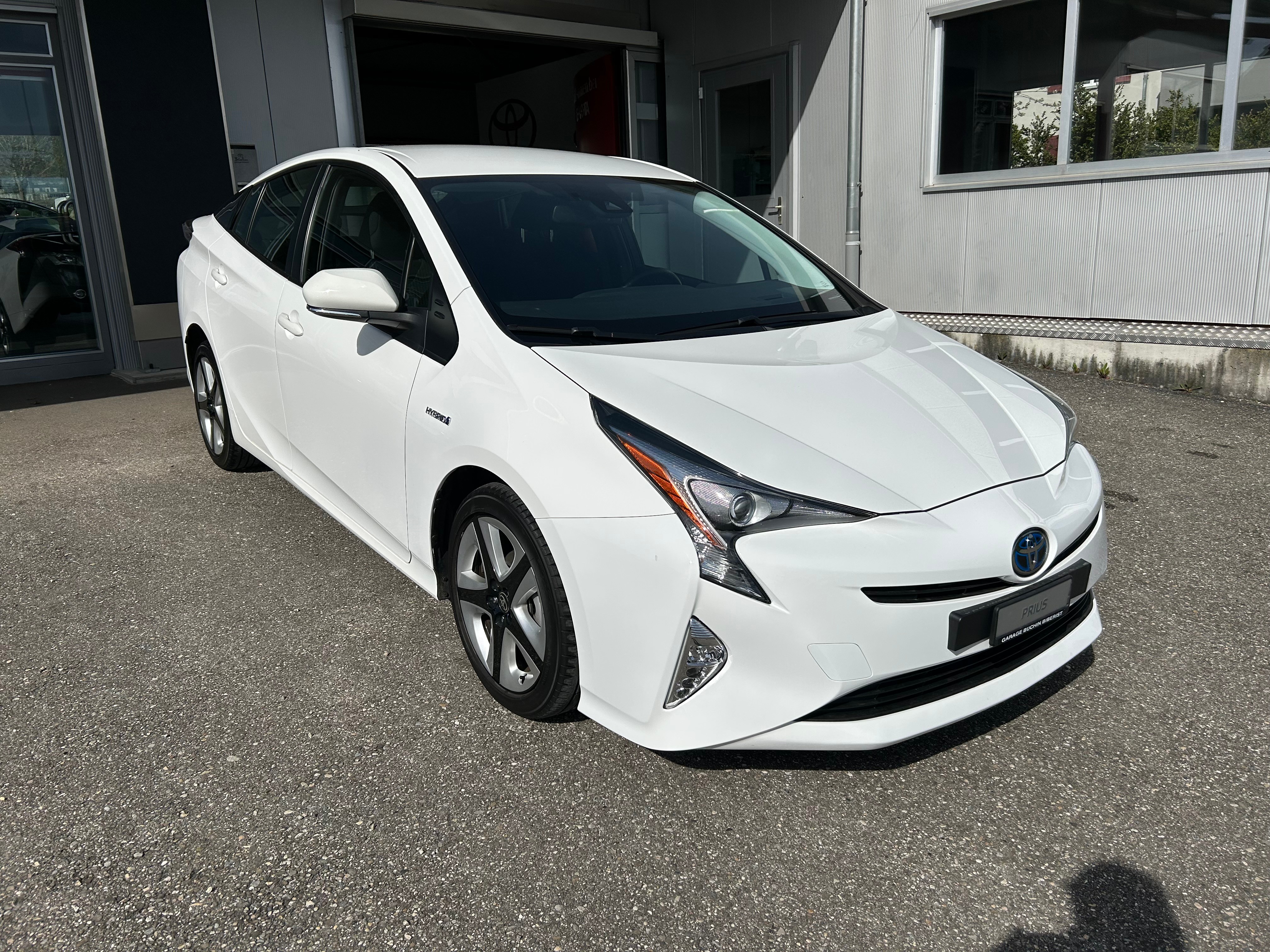 TOYOTA Prius 1.8 VVT-i HSD Sol Premium