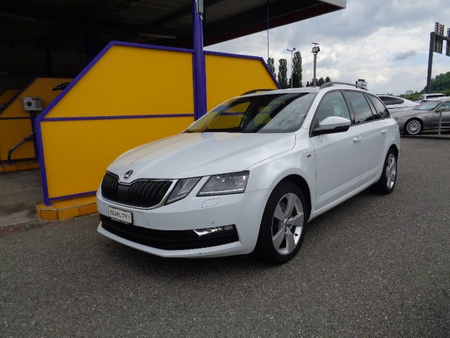 SKODA Octavia Combi 2.0 TDI Clever 4x4