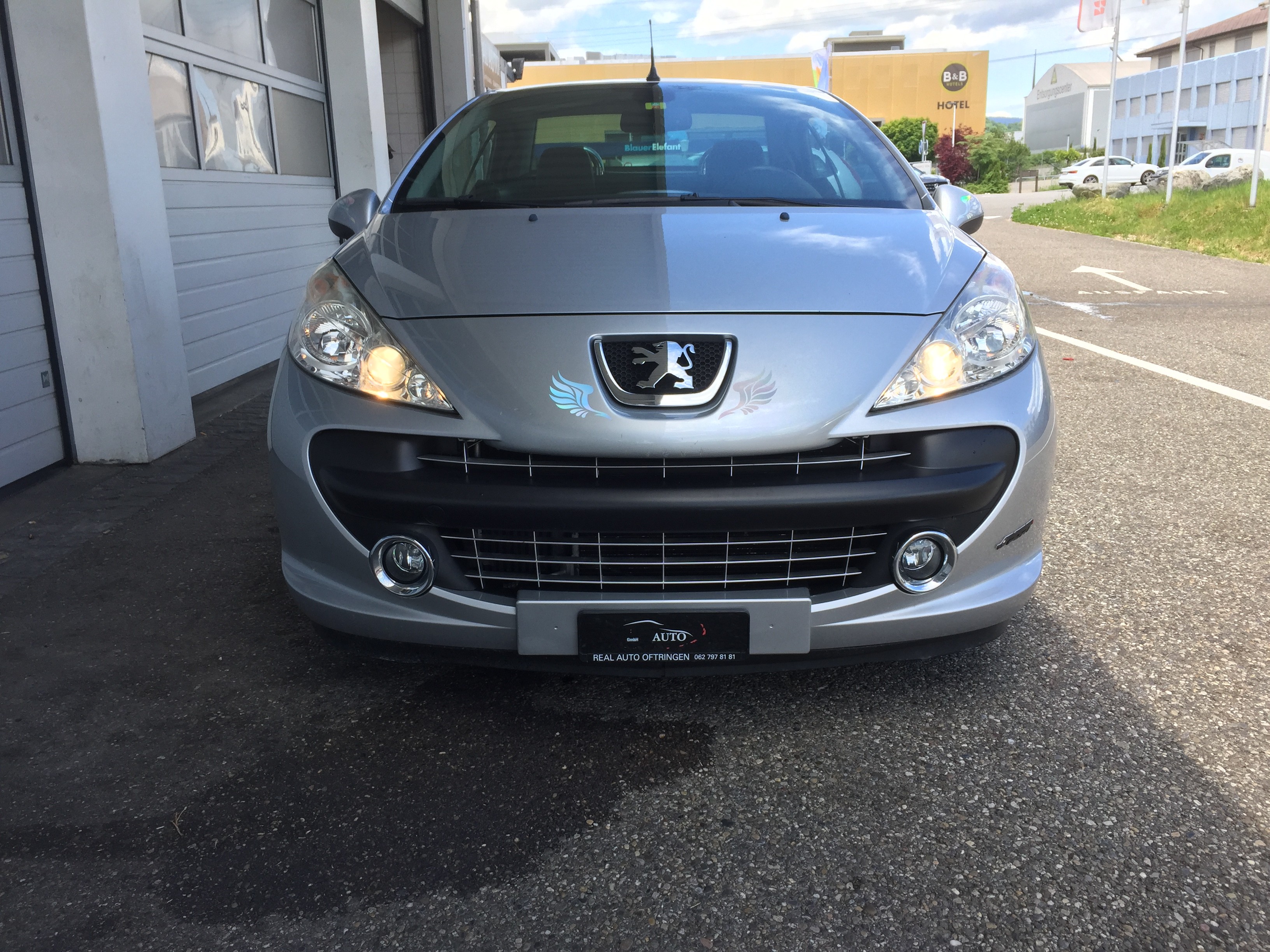 PEUGEOT 207 CC 1.6 16V Turbo Platinium Edition