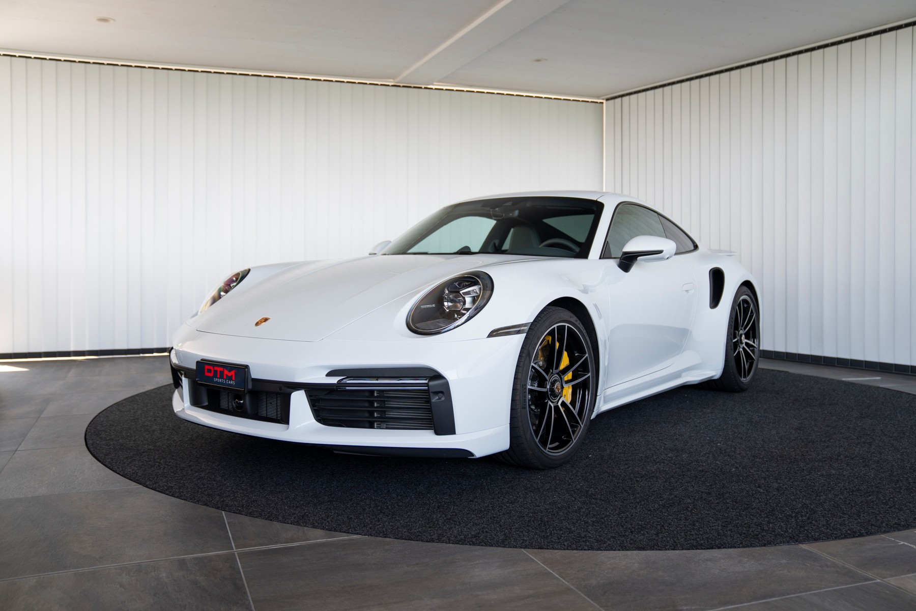 PORSCHE 911 Turbo S PDK