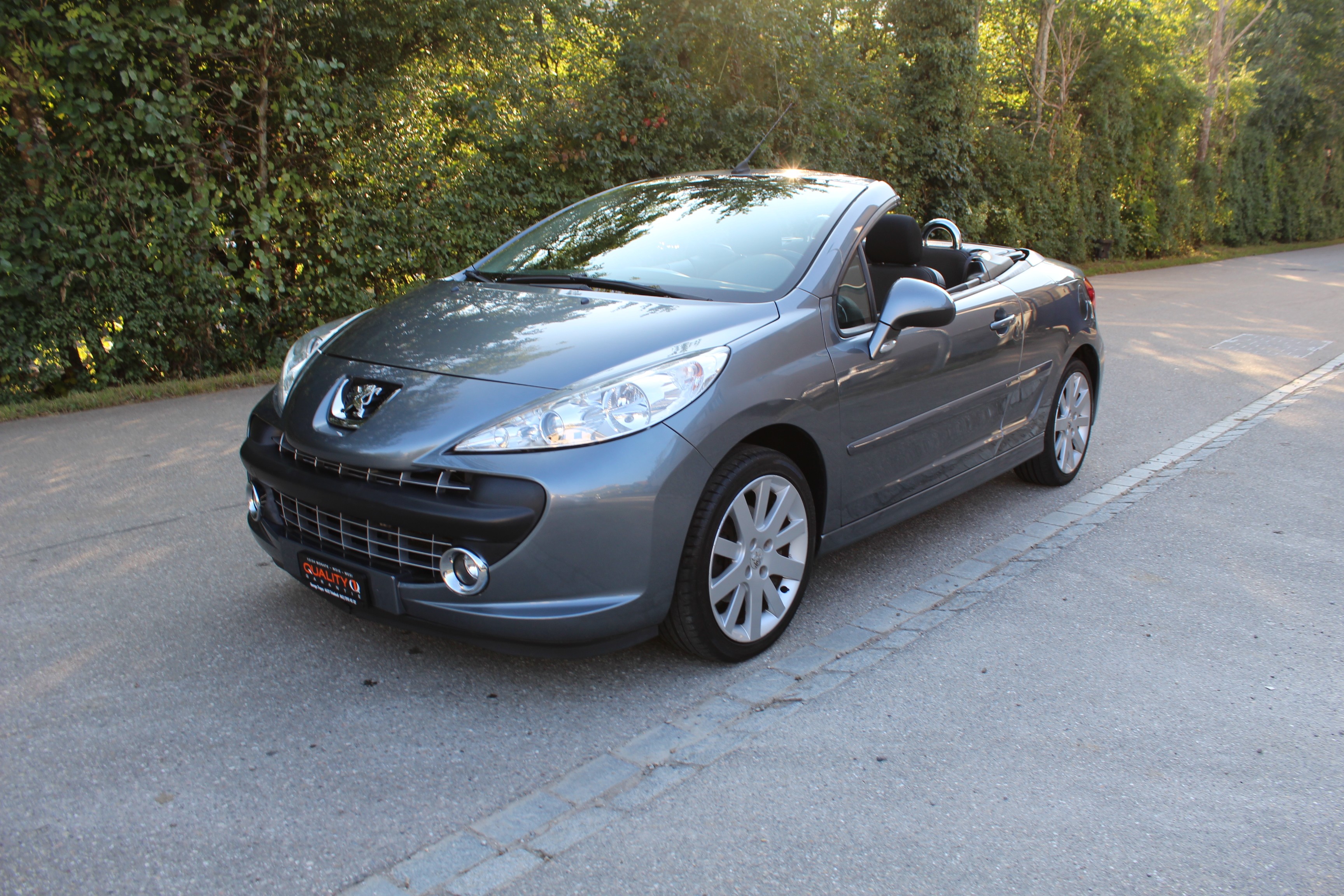 PEUGEOT 207 CC 1.6 16V Sport