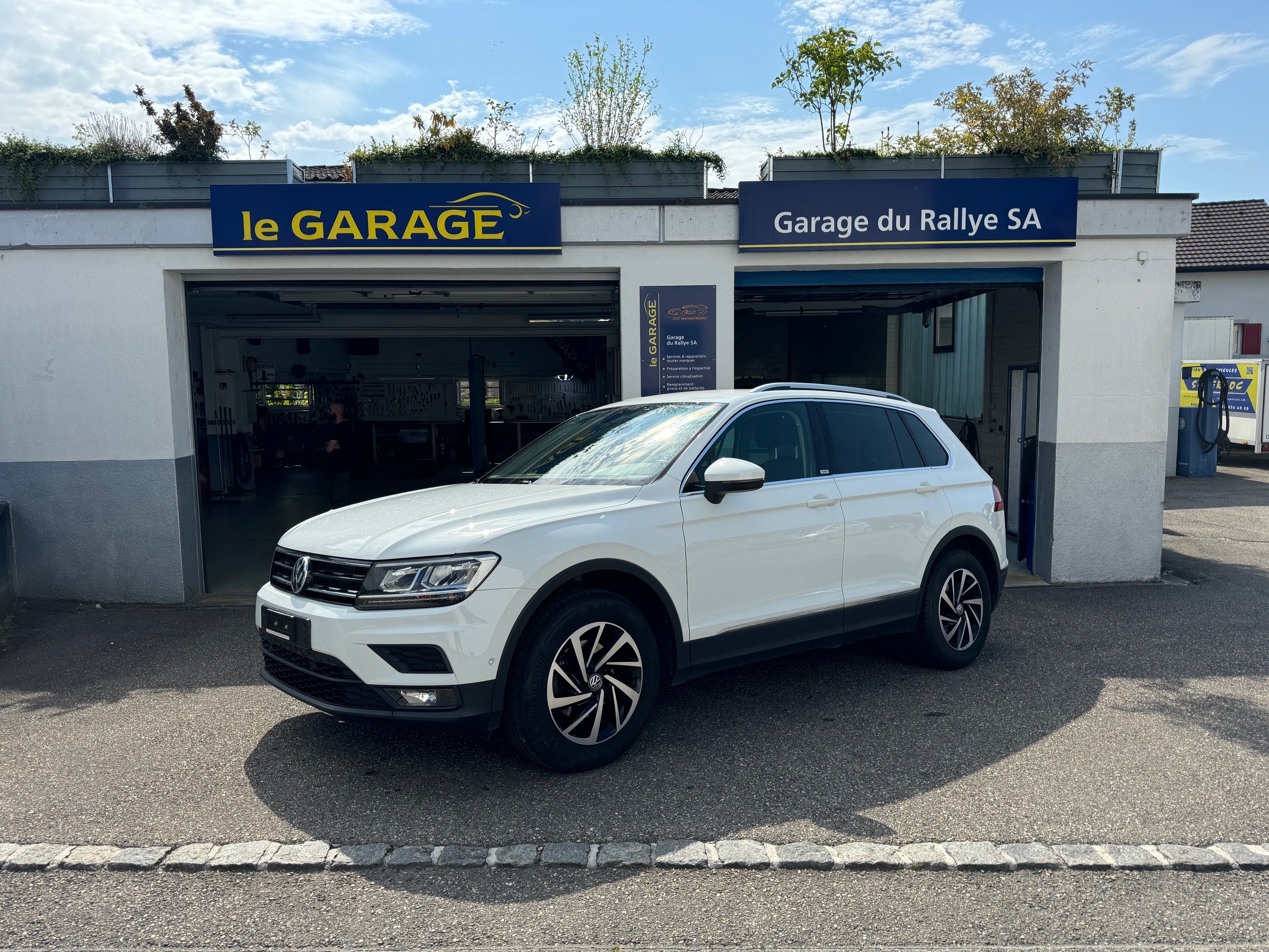 VW Tiguan 2.0 TDI SCR Connect DSG