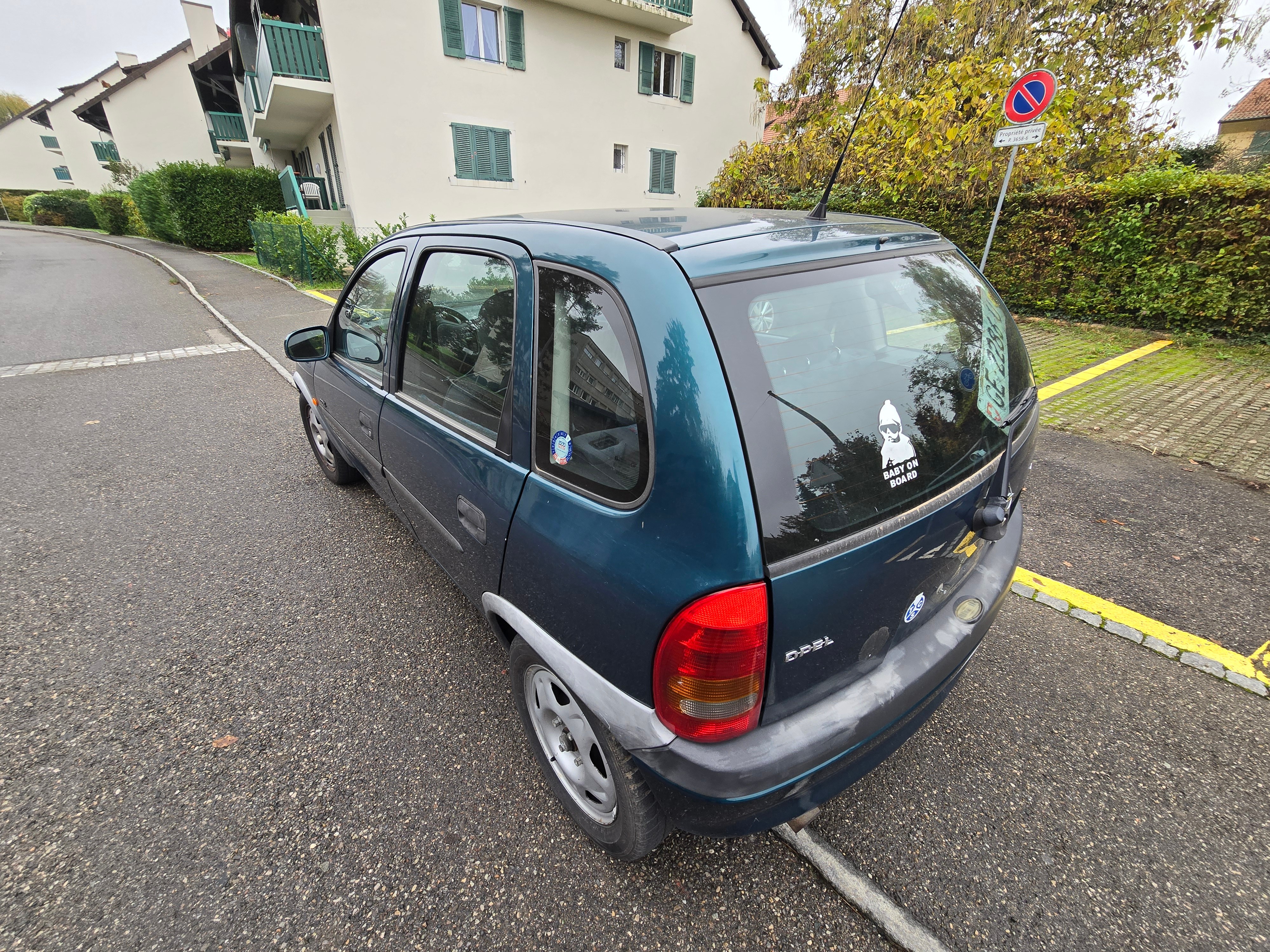 OPEL Corsa 1.4 16V CDX