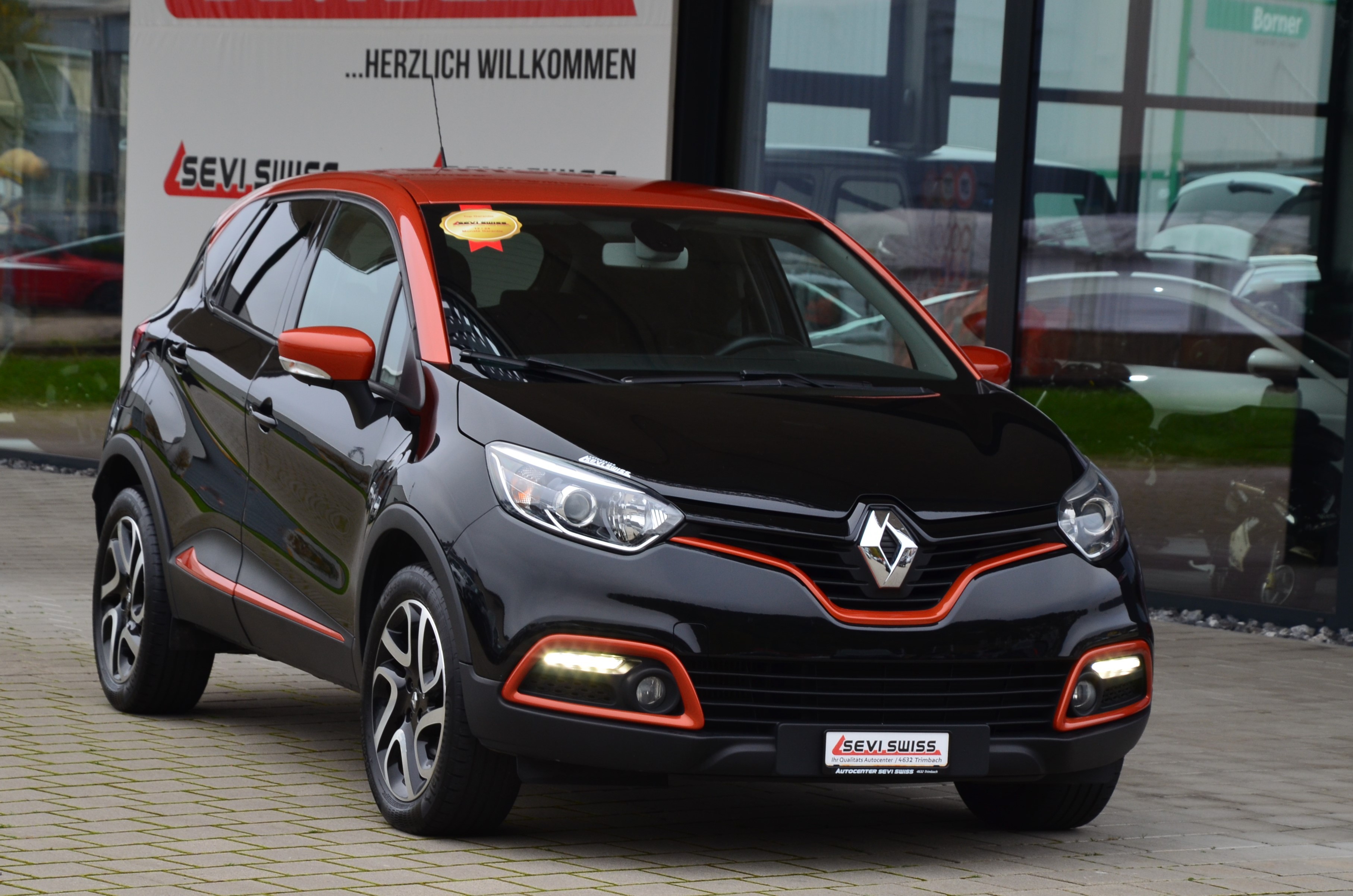 RENAULT Captur 1.2 T 16V Privilège EDC