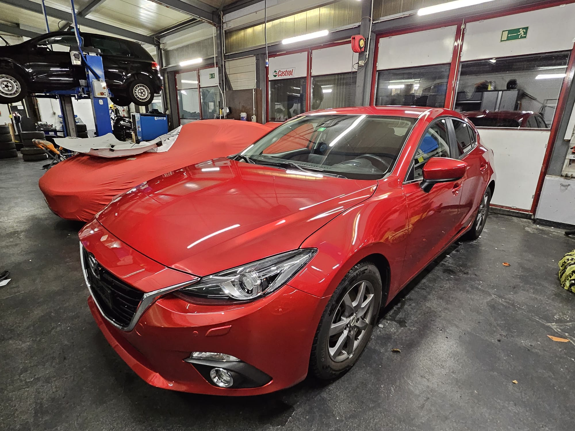 MAZDA 3 2.0 16V Revolution