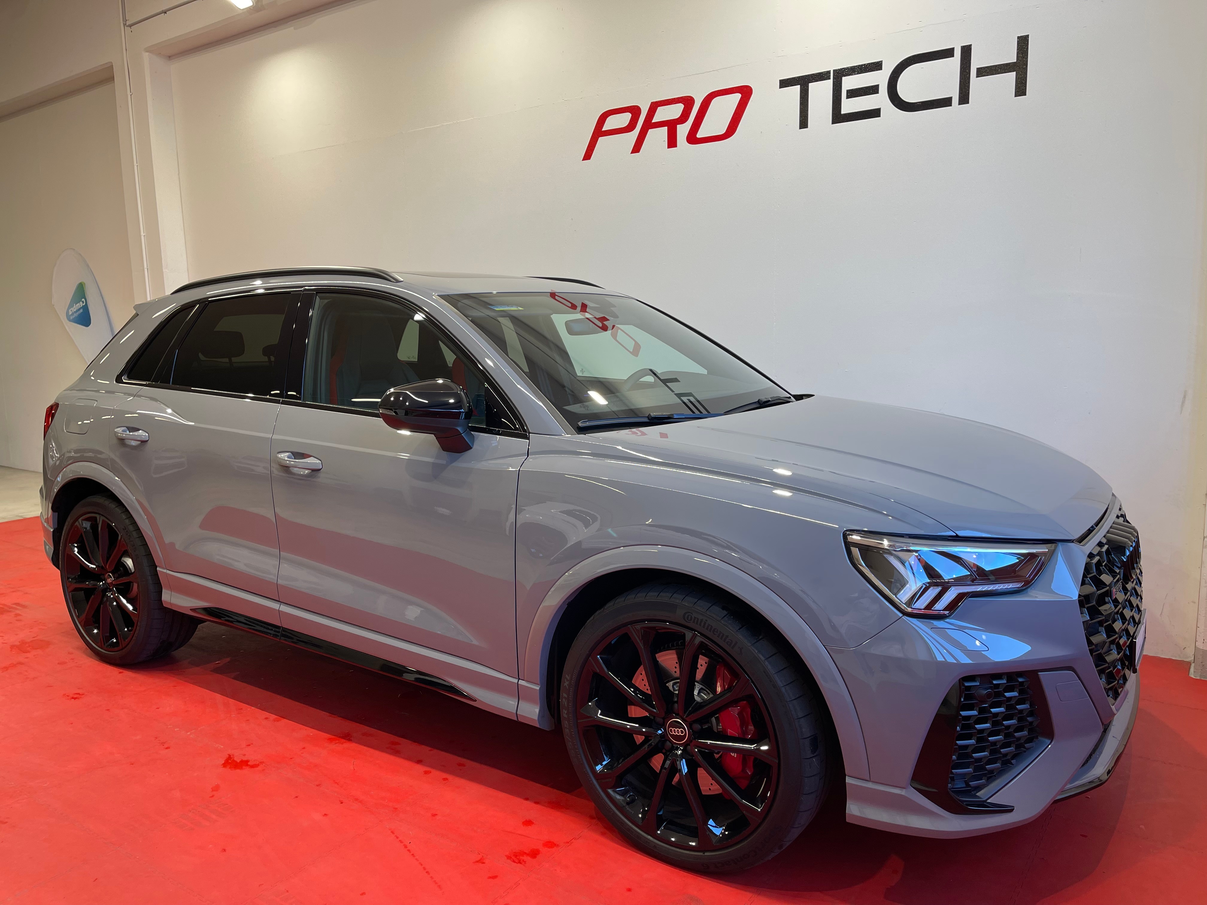 AUDI RS Q3 2.5 TFSI quattro S tronic