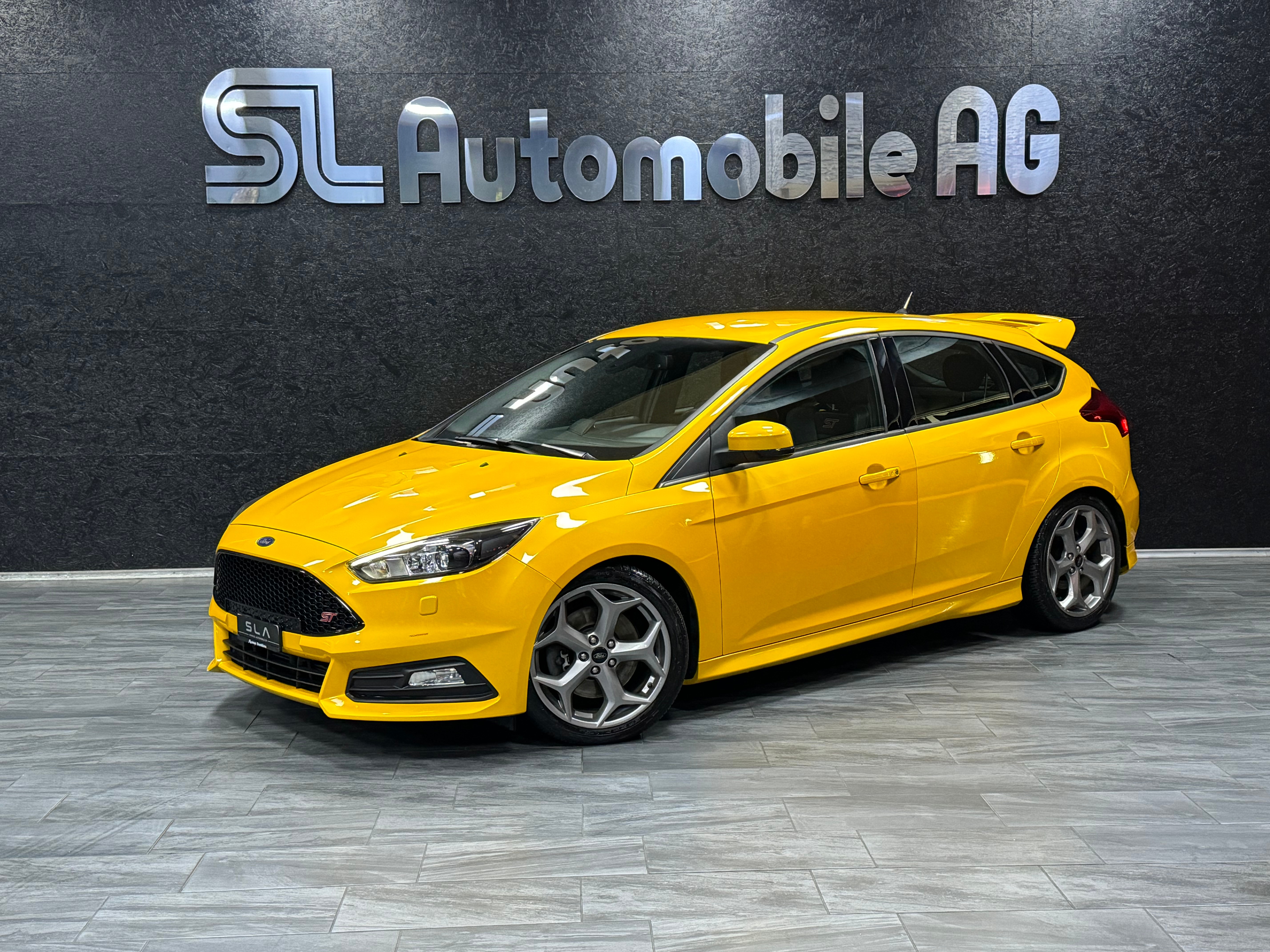 FORD Focus 2.0 SCTi ST3