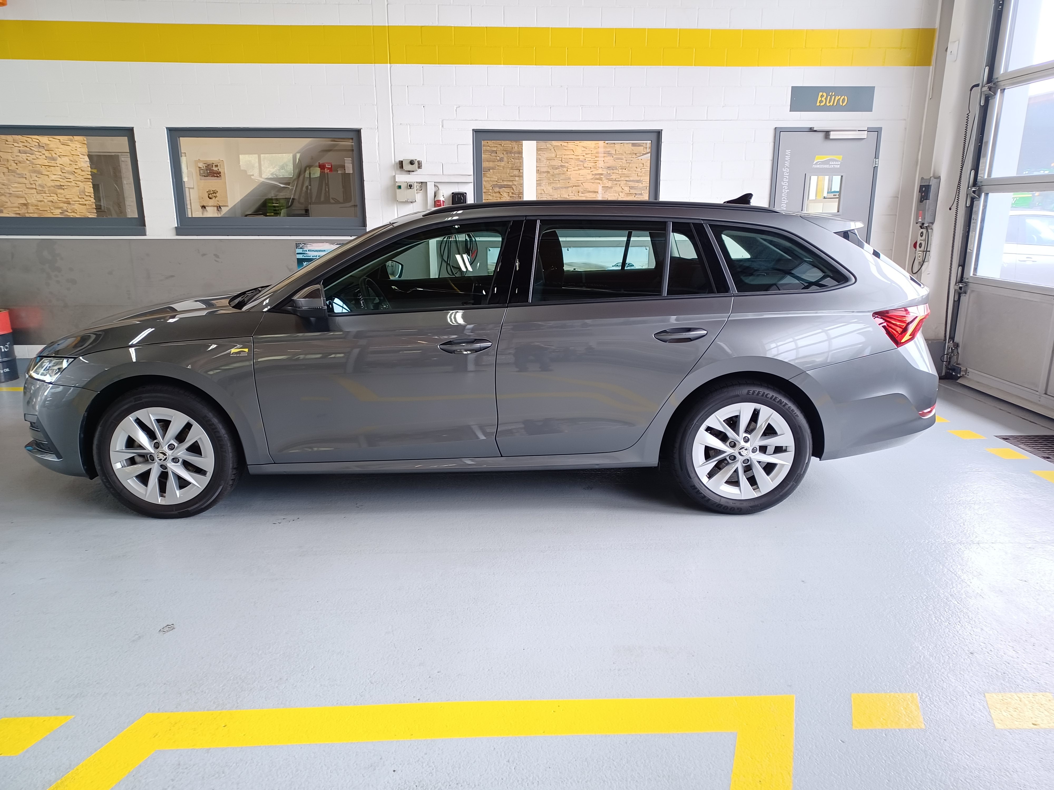 SKODA Octavia Combi 1.5 TSI mHEV DSG Style