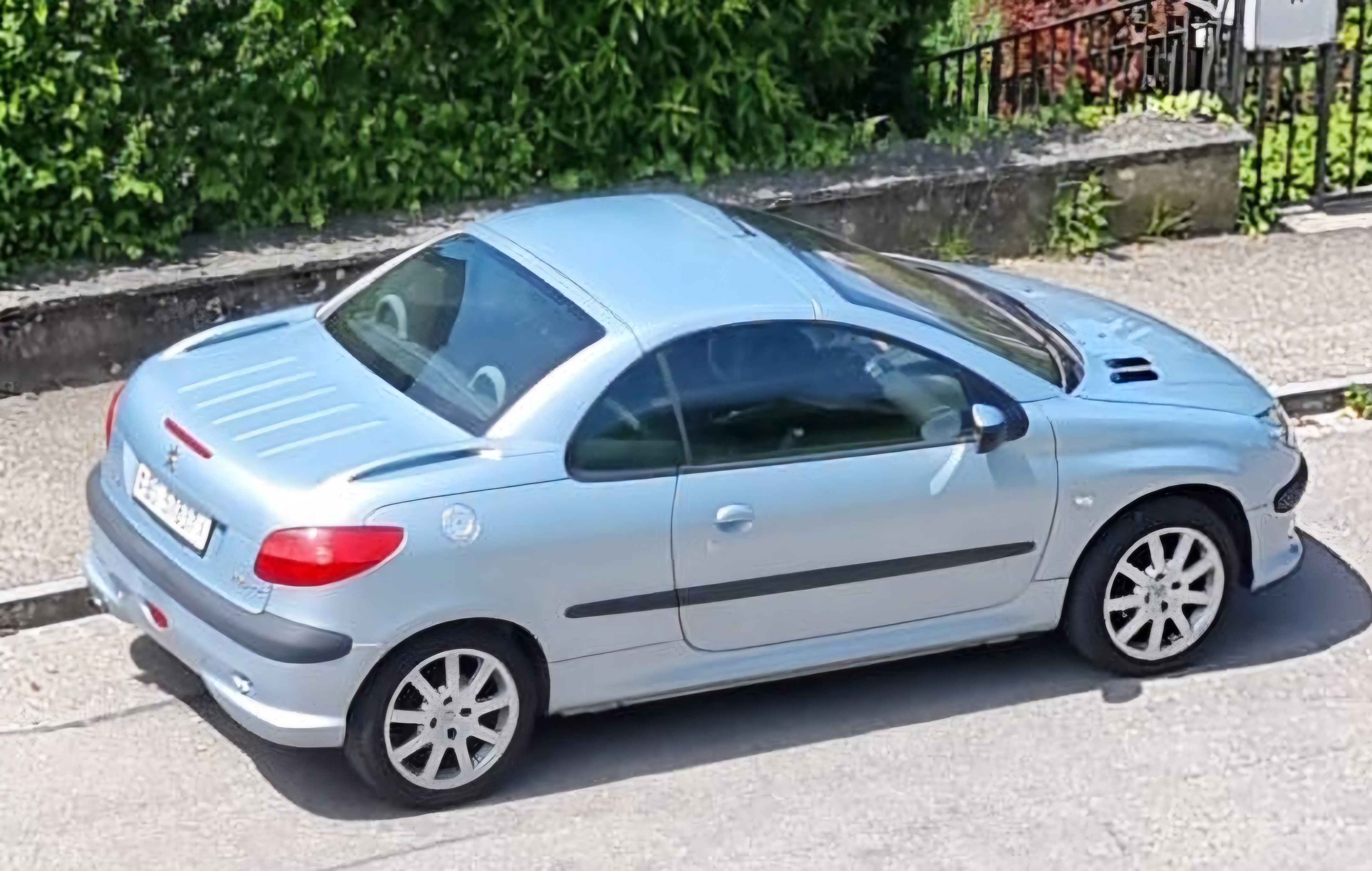 PEUGEOT 206 CC 2.0 16V