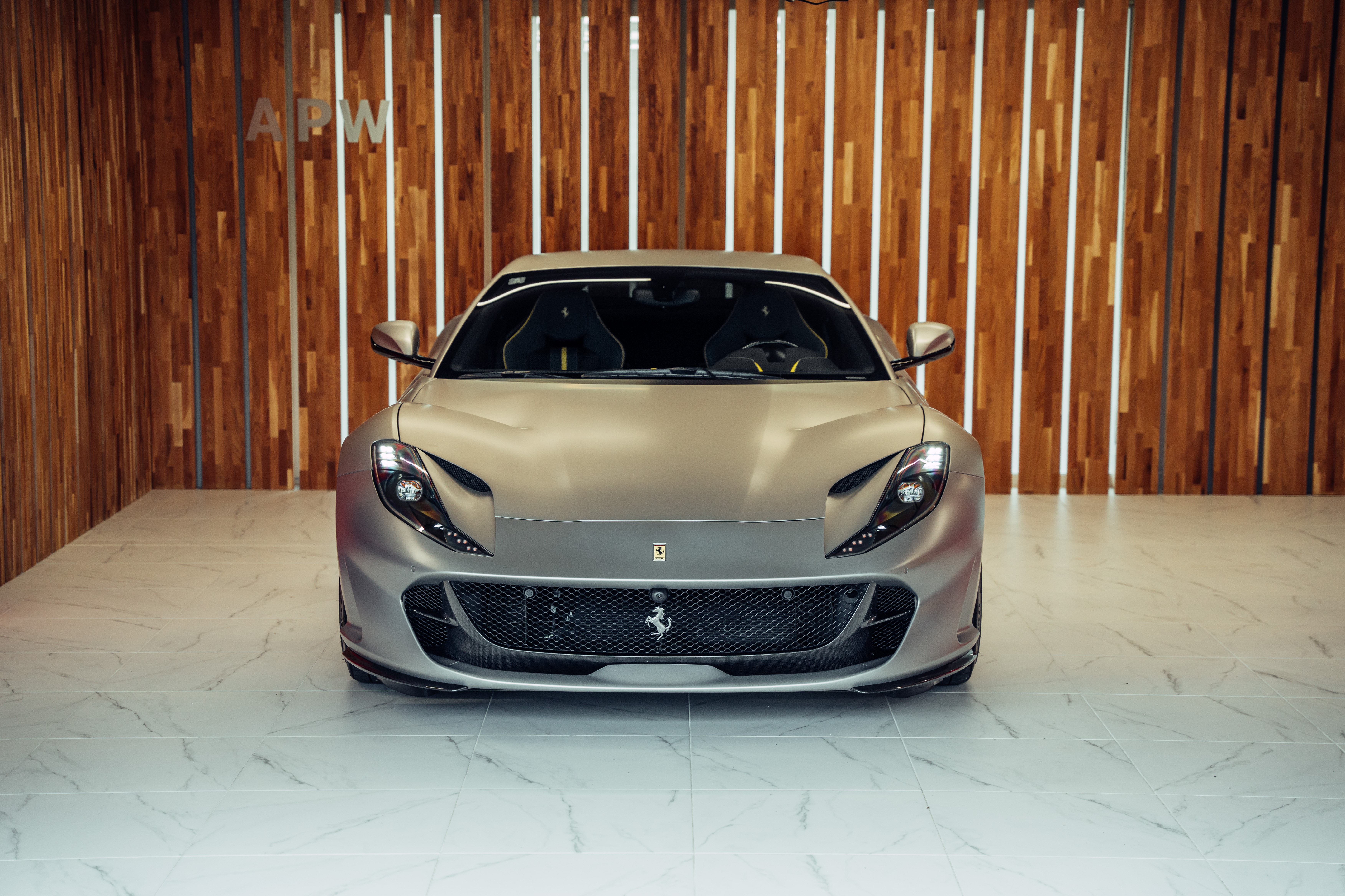 FERRARI 812 Superfast