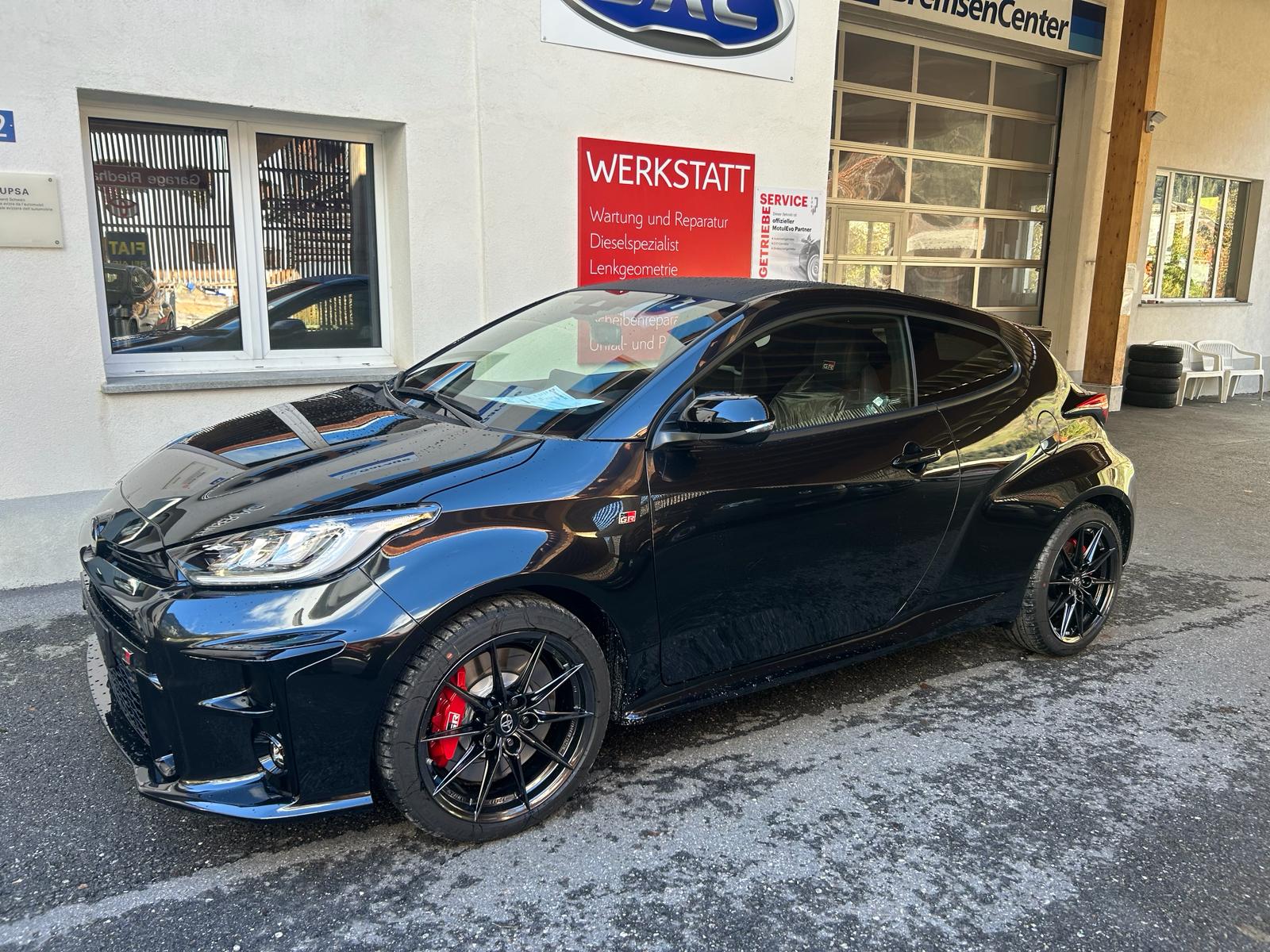 TOYOTA Yaris 1.6 GR Sport