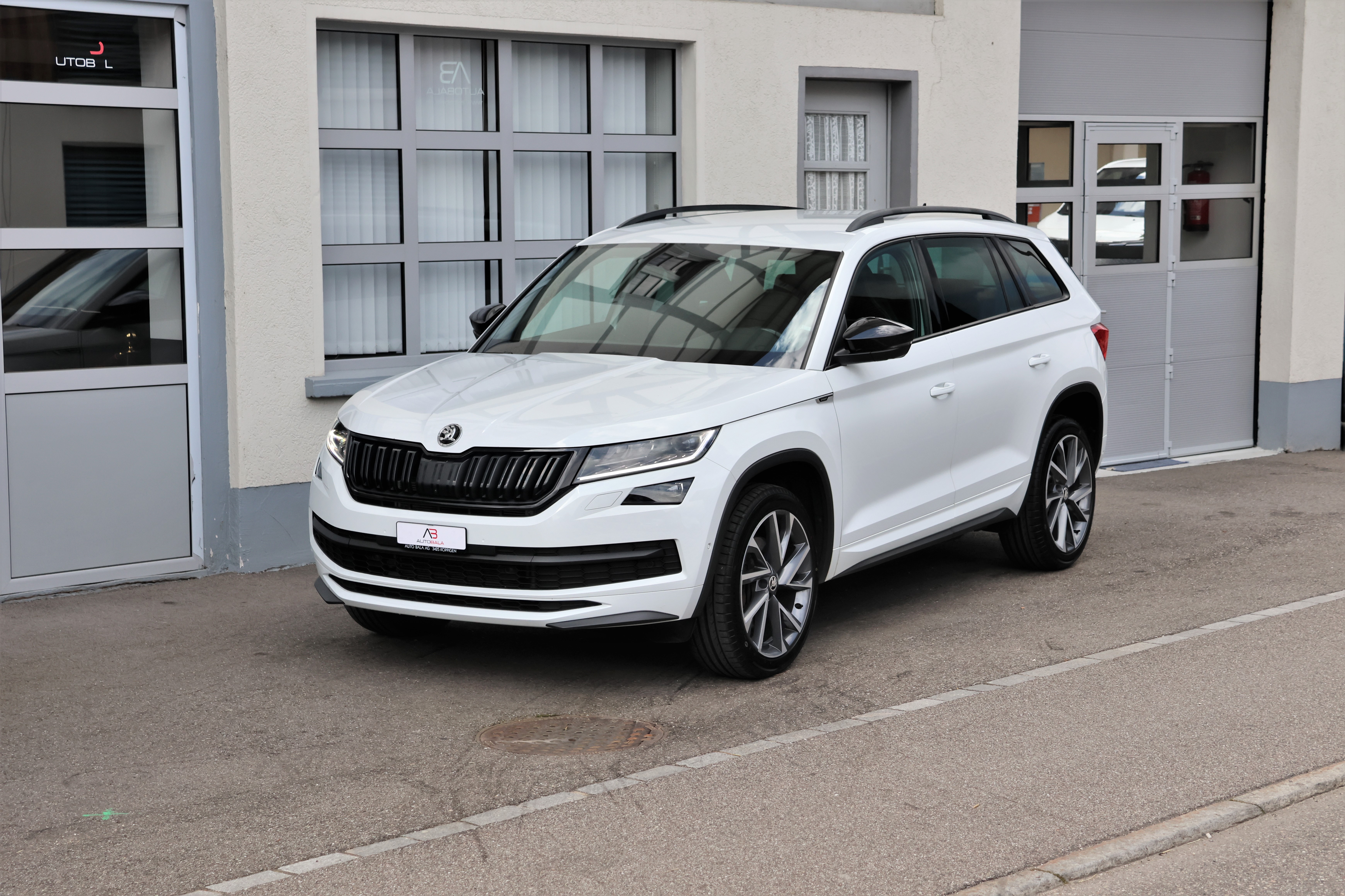 SKODA Kodiaq 2.0 TDI CR Sport Line 4x4 DSG 7Pl. + AHK 2.0T