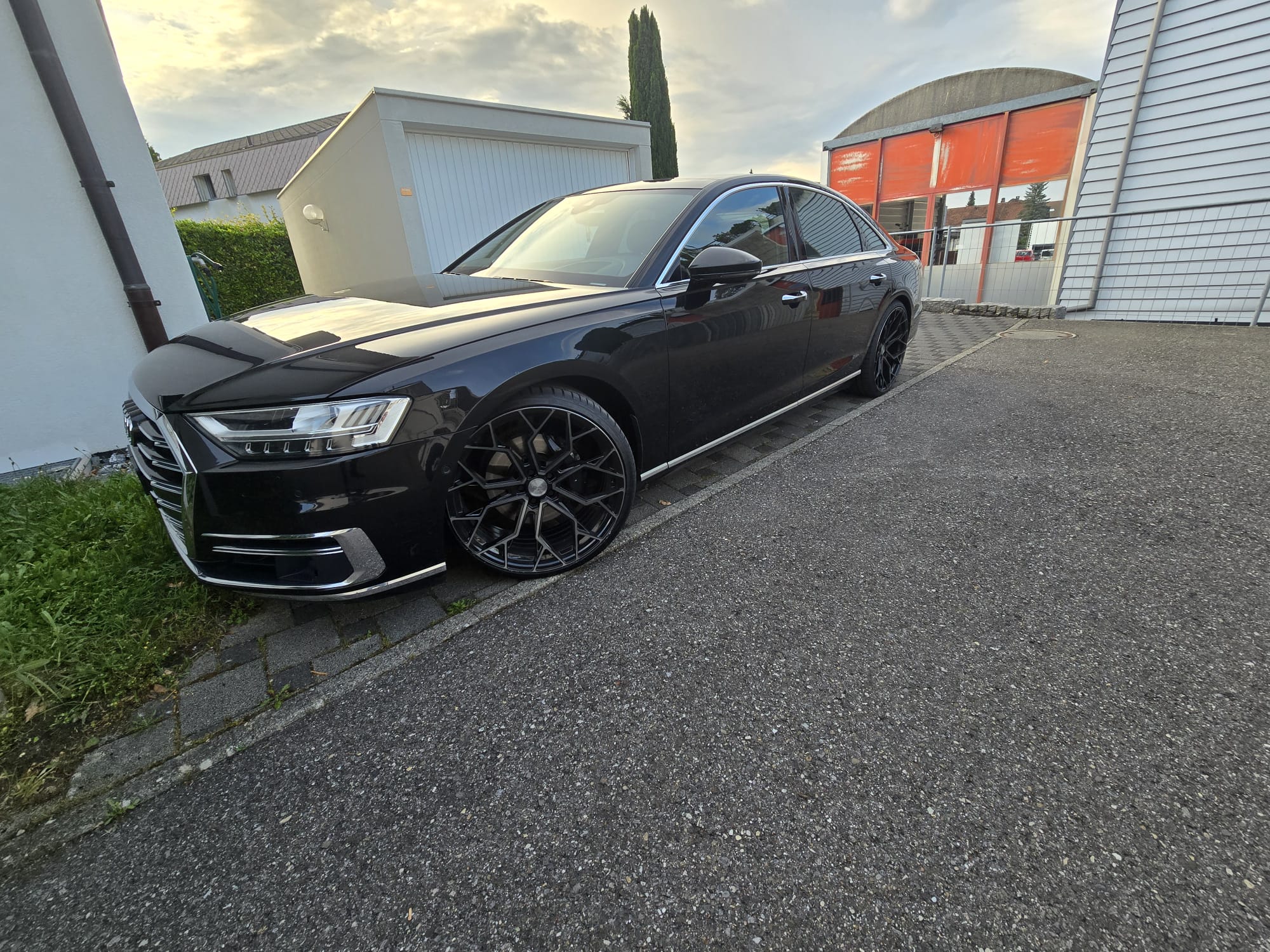 AUDI A8