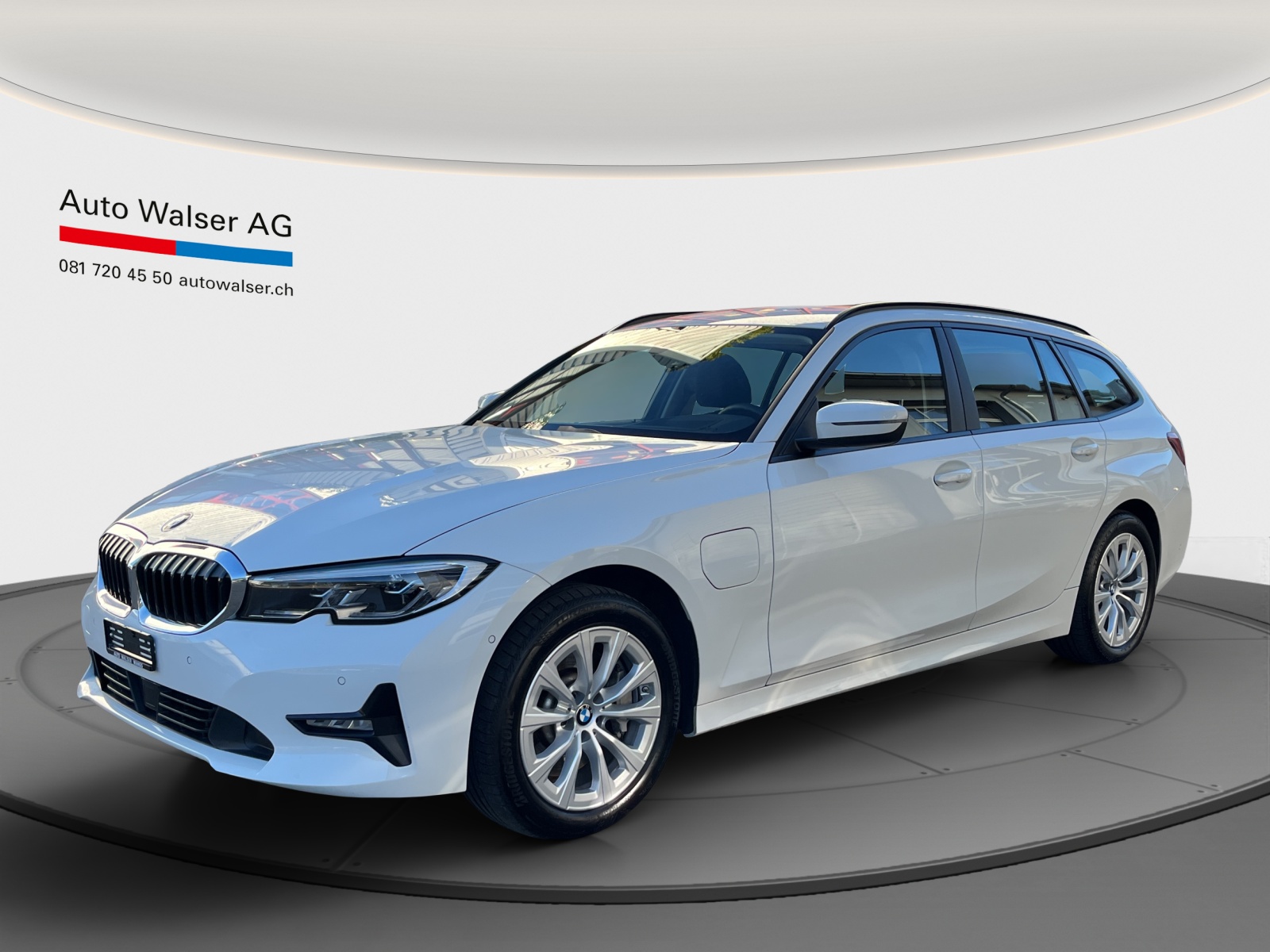 BMW 330e xDrive Steptronic