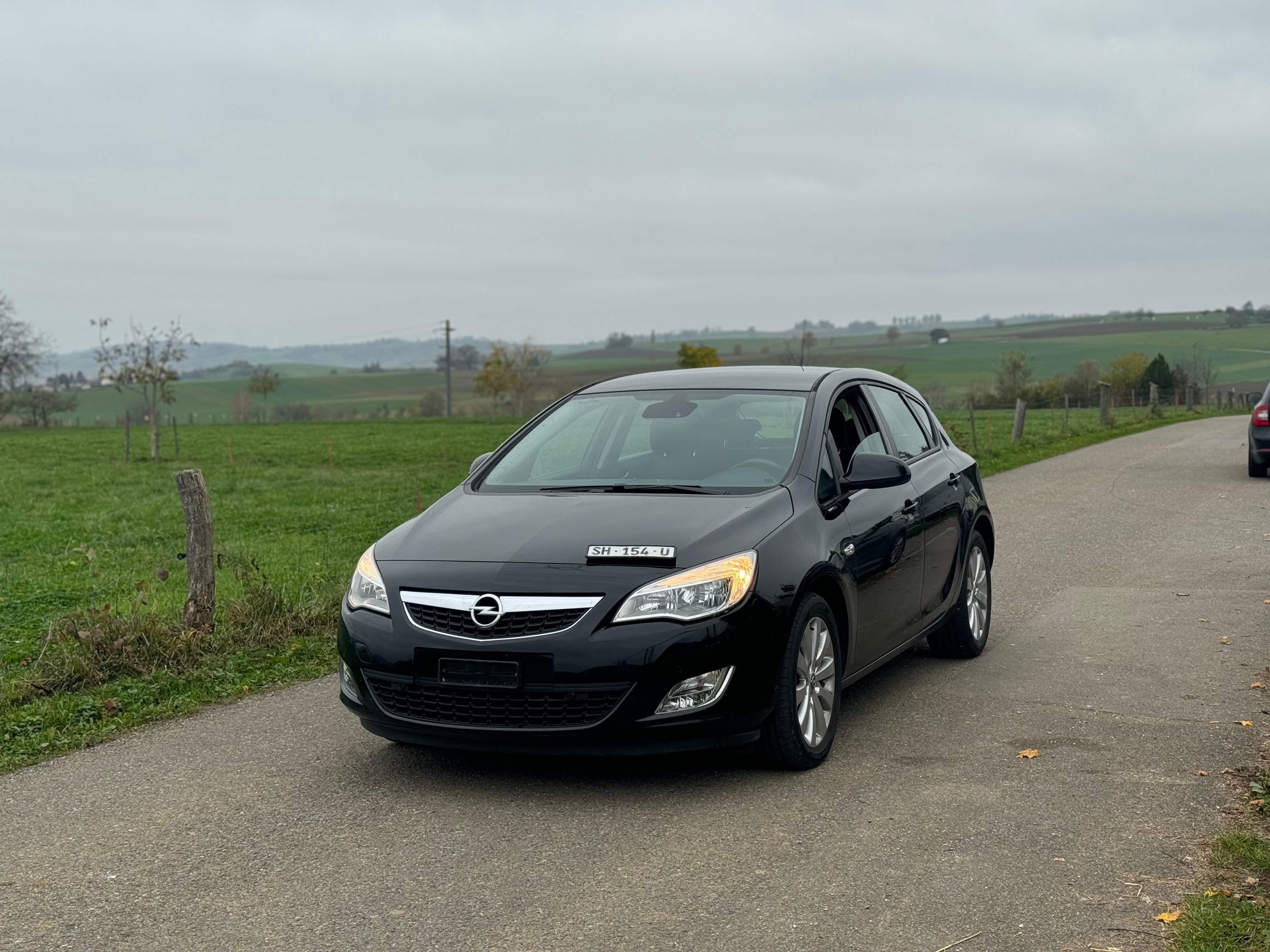 OPEL Astra 1.6i 16V Turbo Sport Automatic