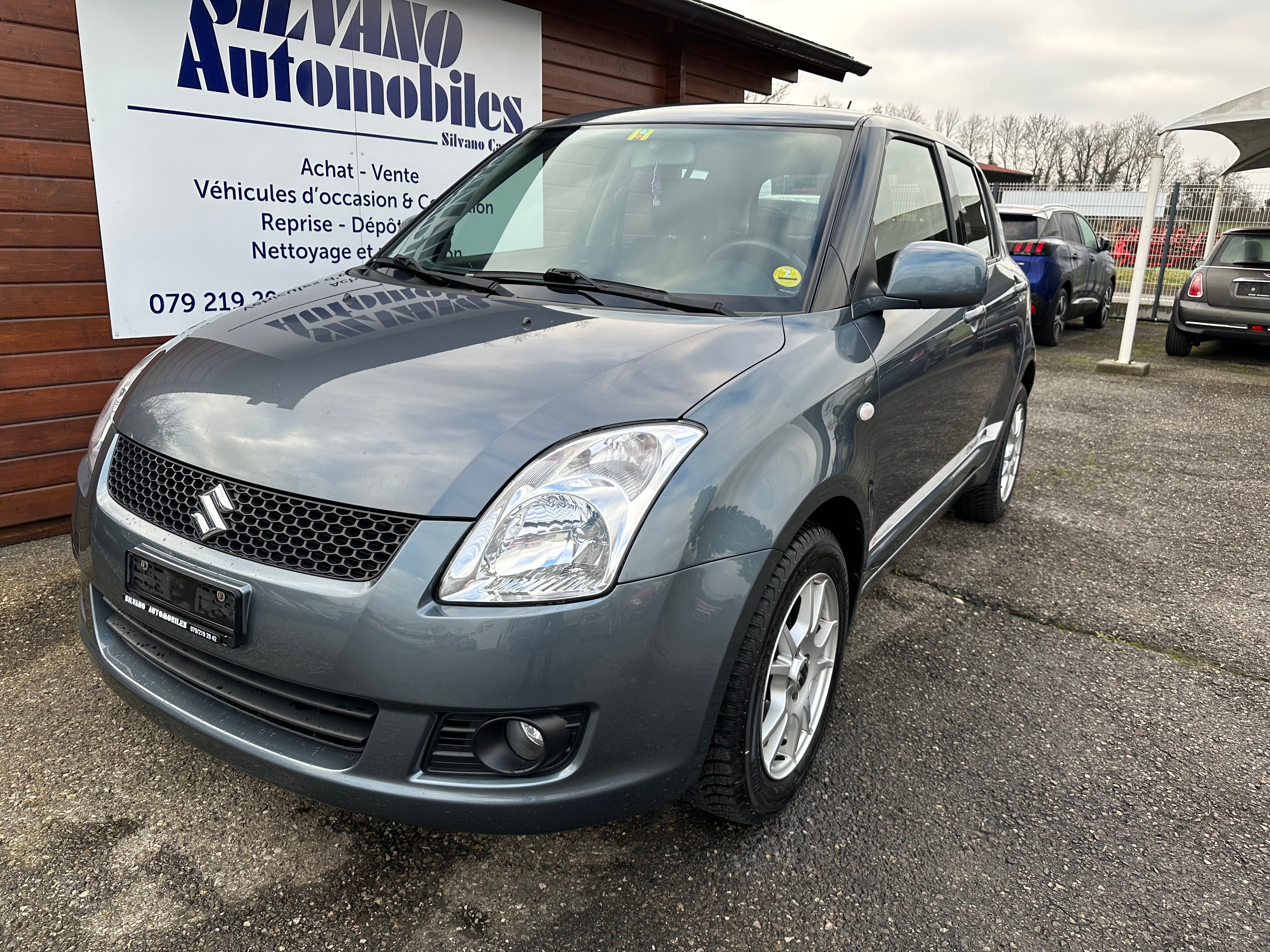 SUZUKI Swift 1.3i 16V GL Top Piz Sulai LE 4x4