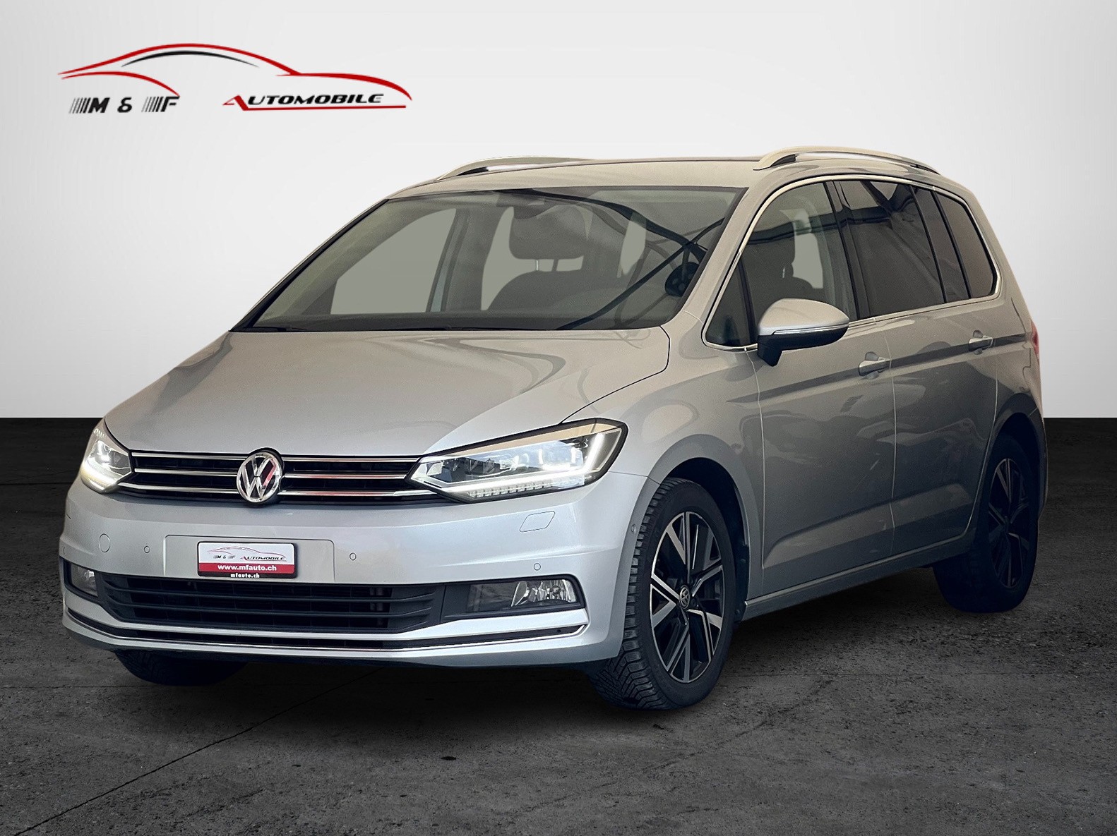 VW Touran 2.0 TDI SCR Highline DSG 7 Plätzer CH FAHRZEUG AUS 1. HAND