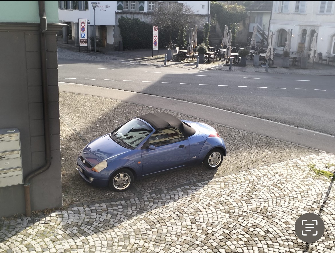 FORD Streetka 1.6 (Luxury)