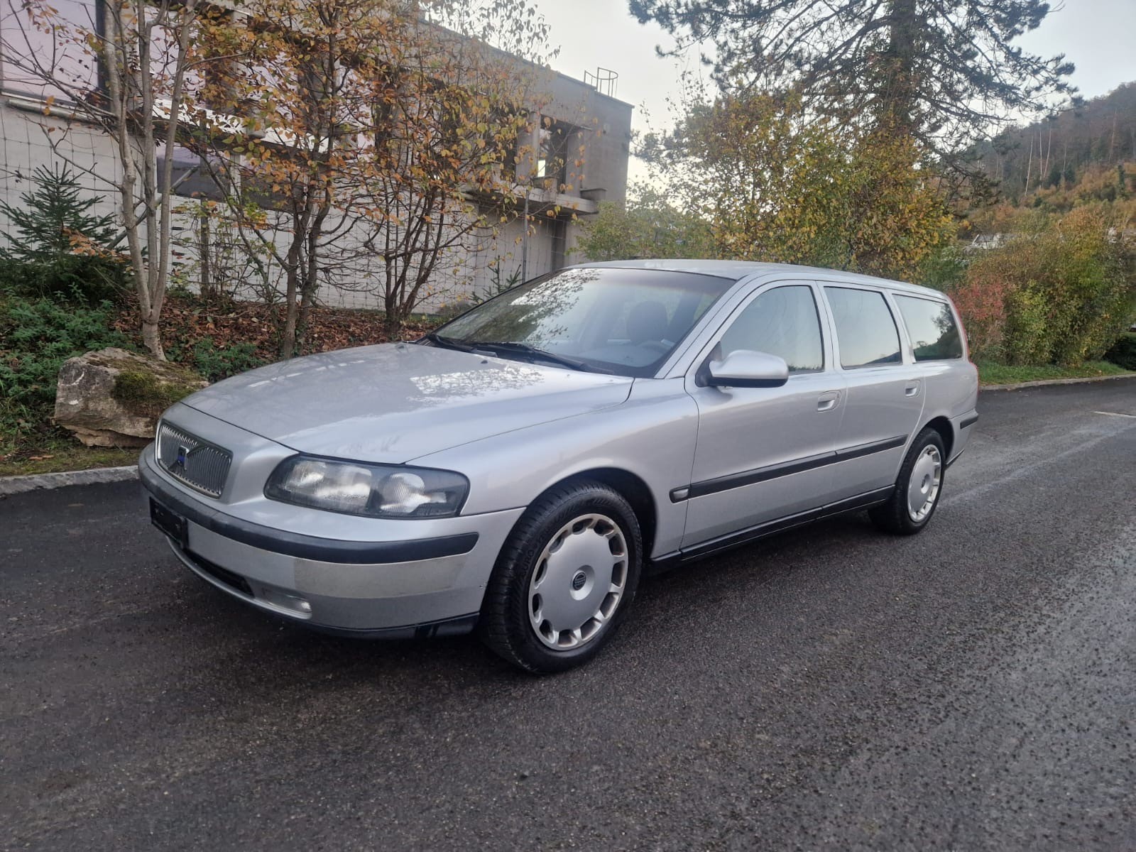 VOLVO V70 2.4T