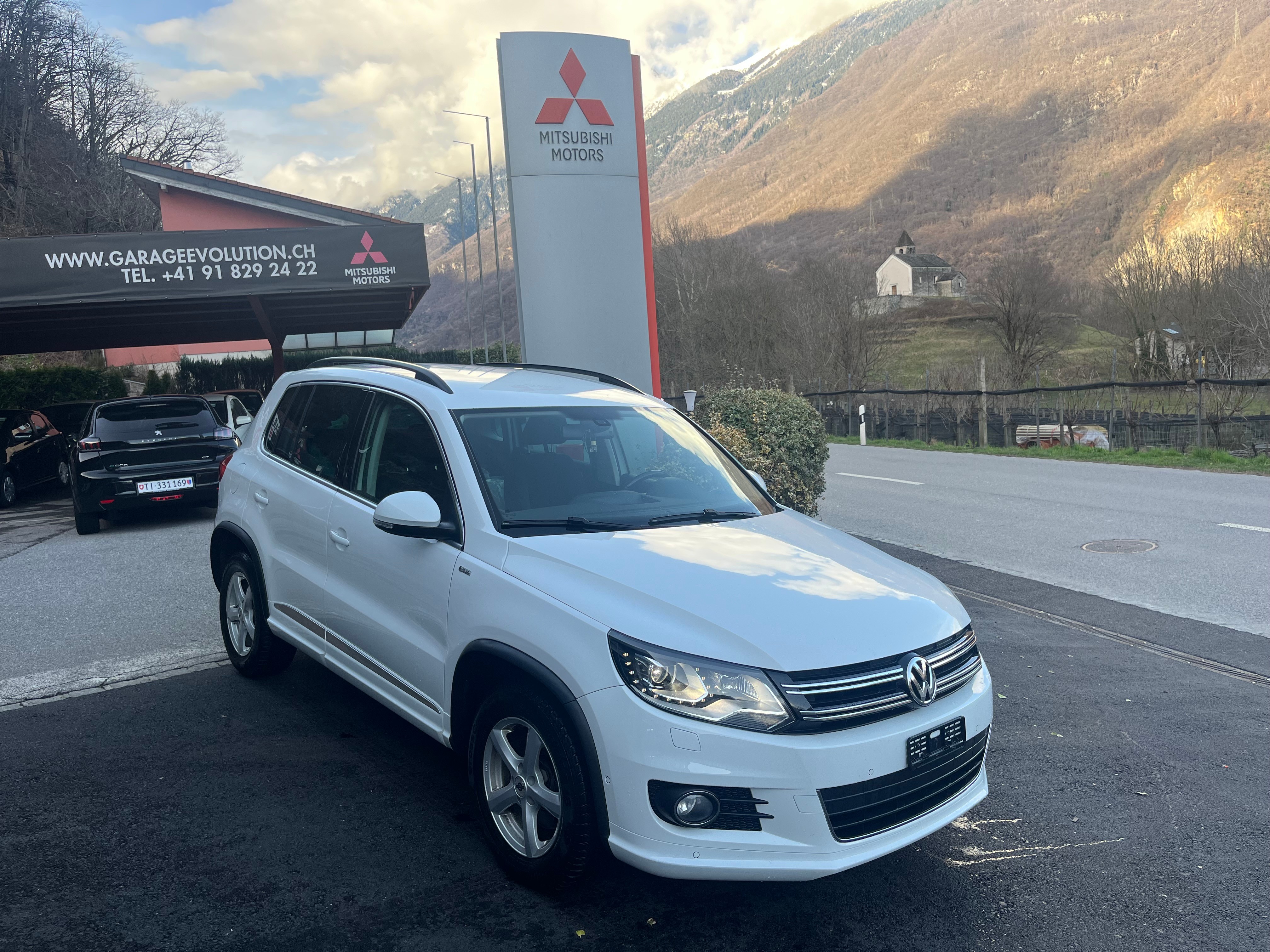 VW Tiguan 2.0 TDI BMT R-Line Design 4Motion