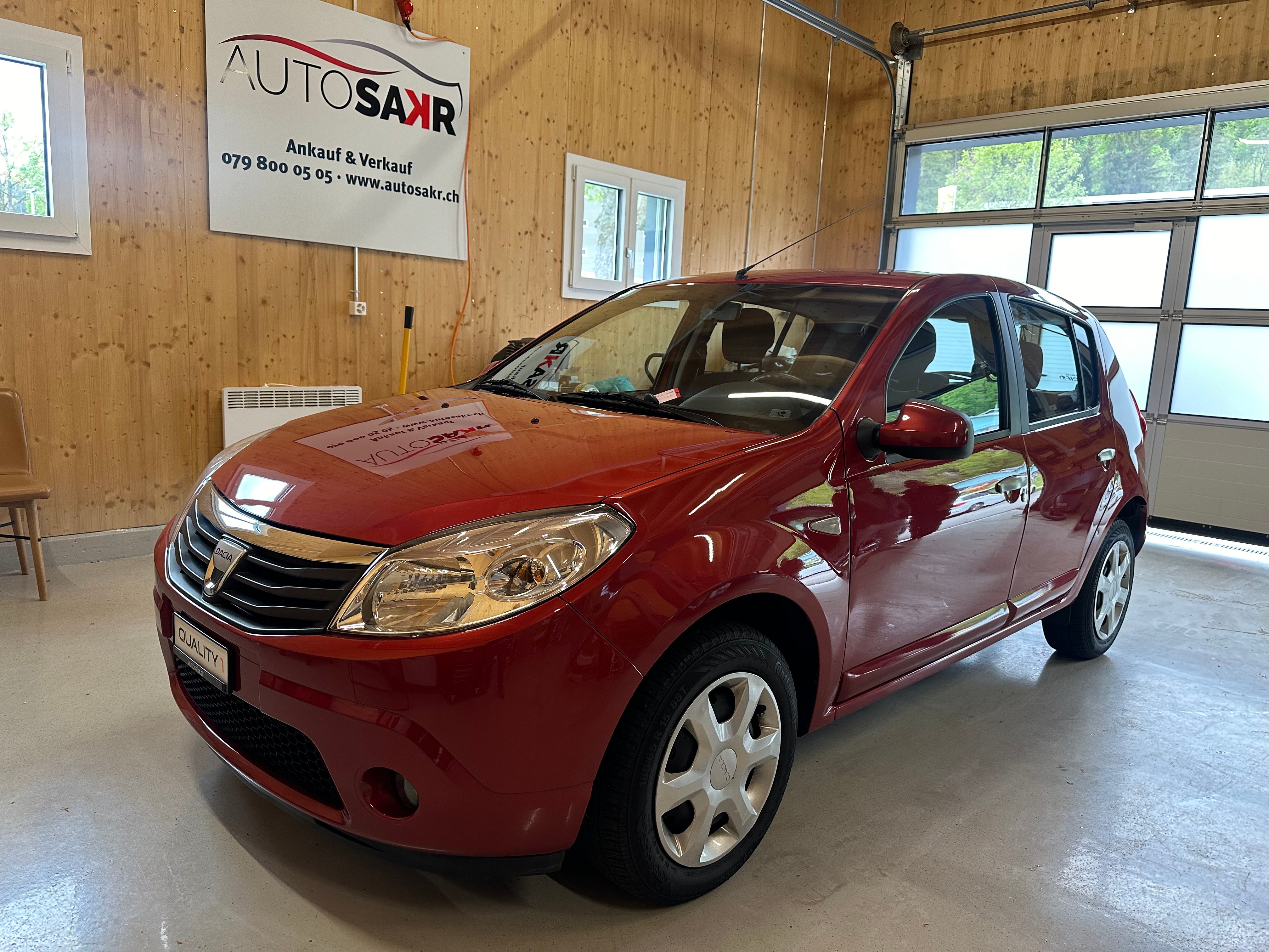 DACIA Sandero 1.6 Lauréate