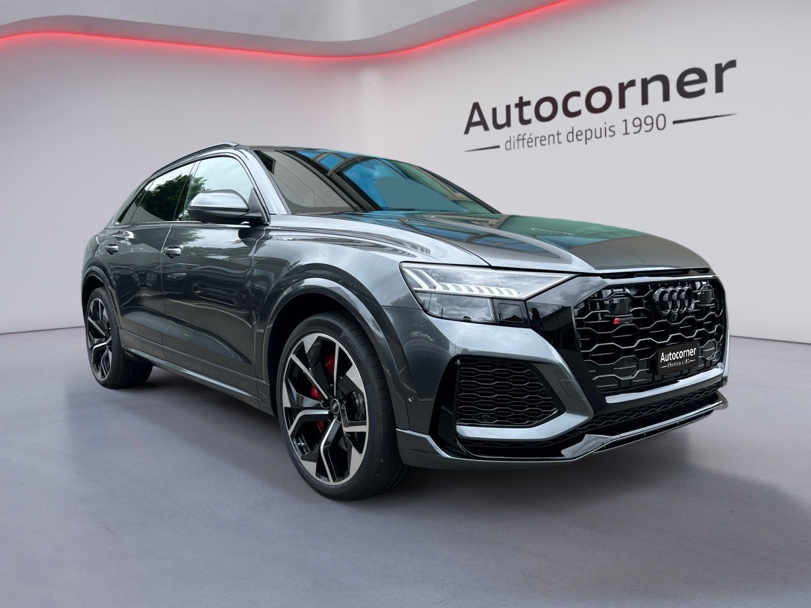 AUDI RSQ8 quattro tiptronic