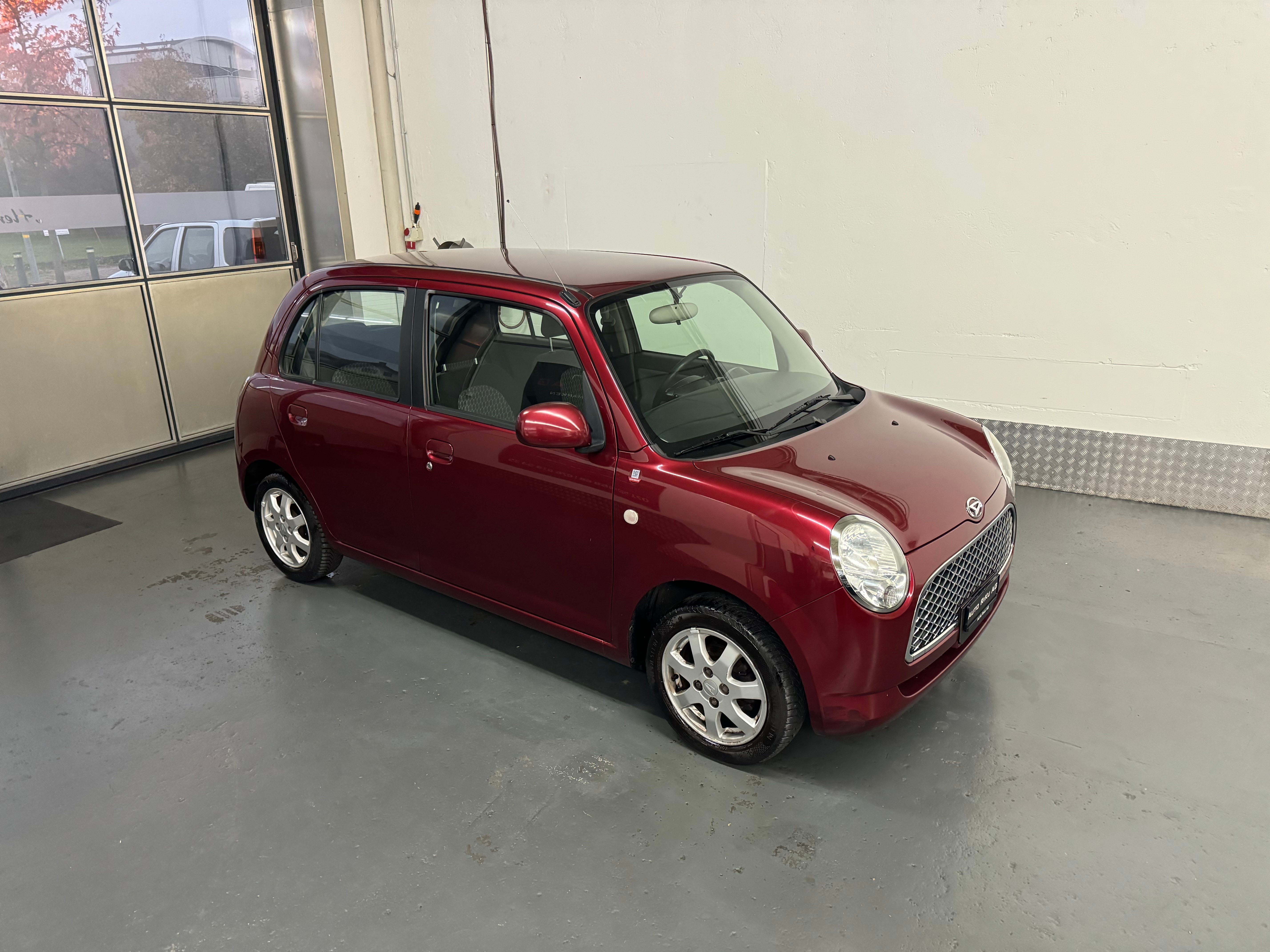 DAIHATSU Trevis 1.0