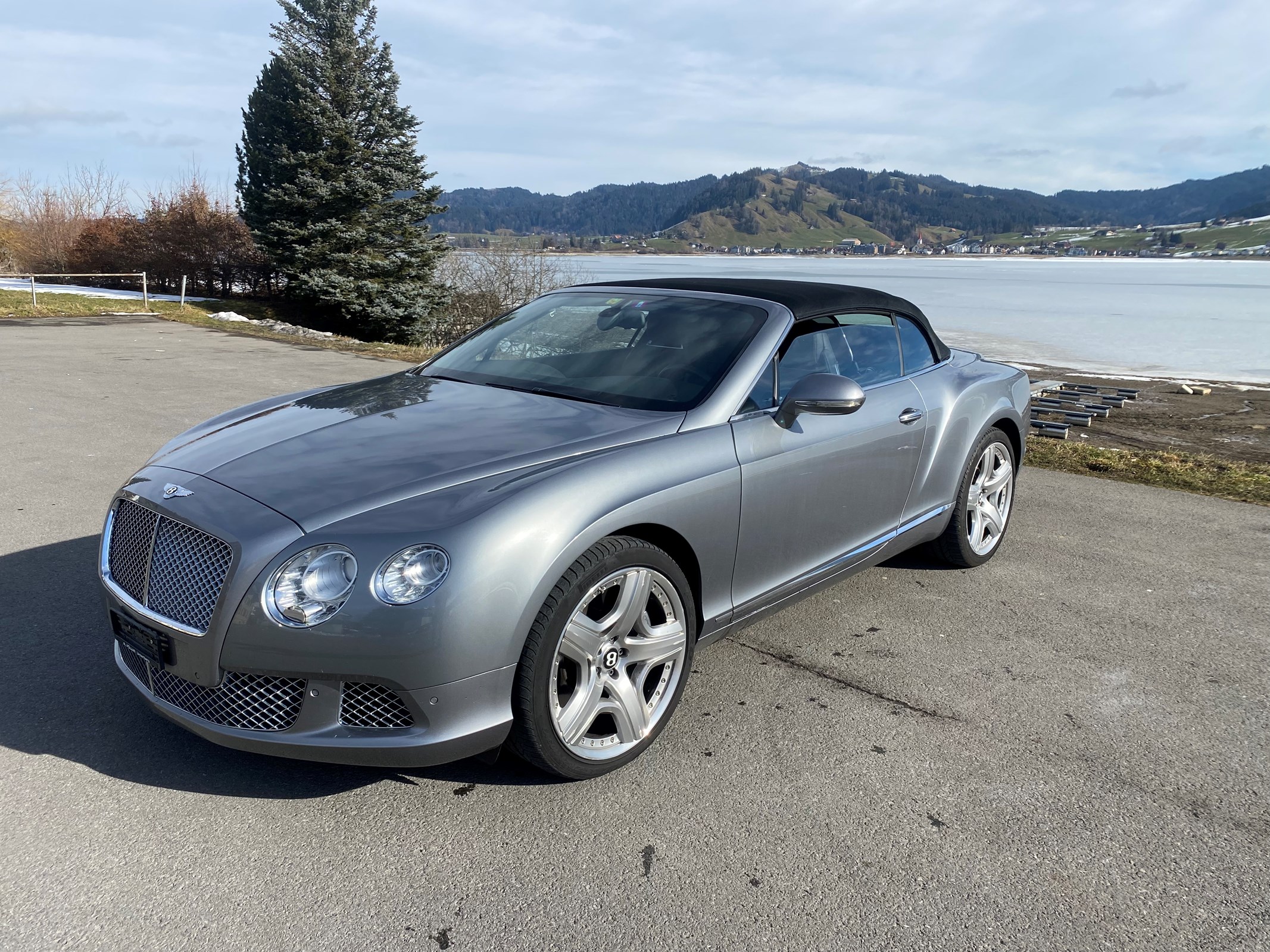 BENTLEY Continental GTC 6.0 W12