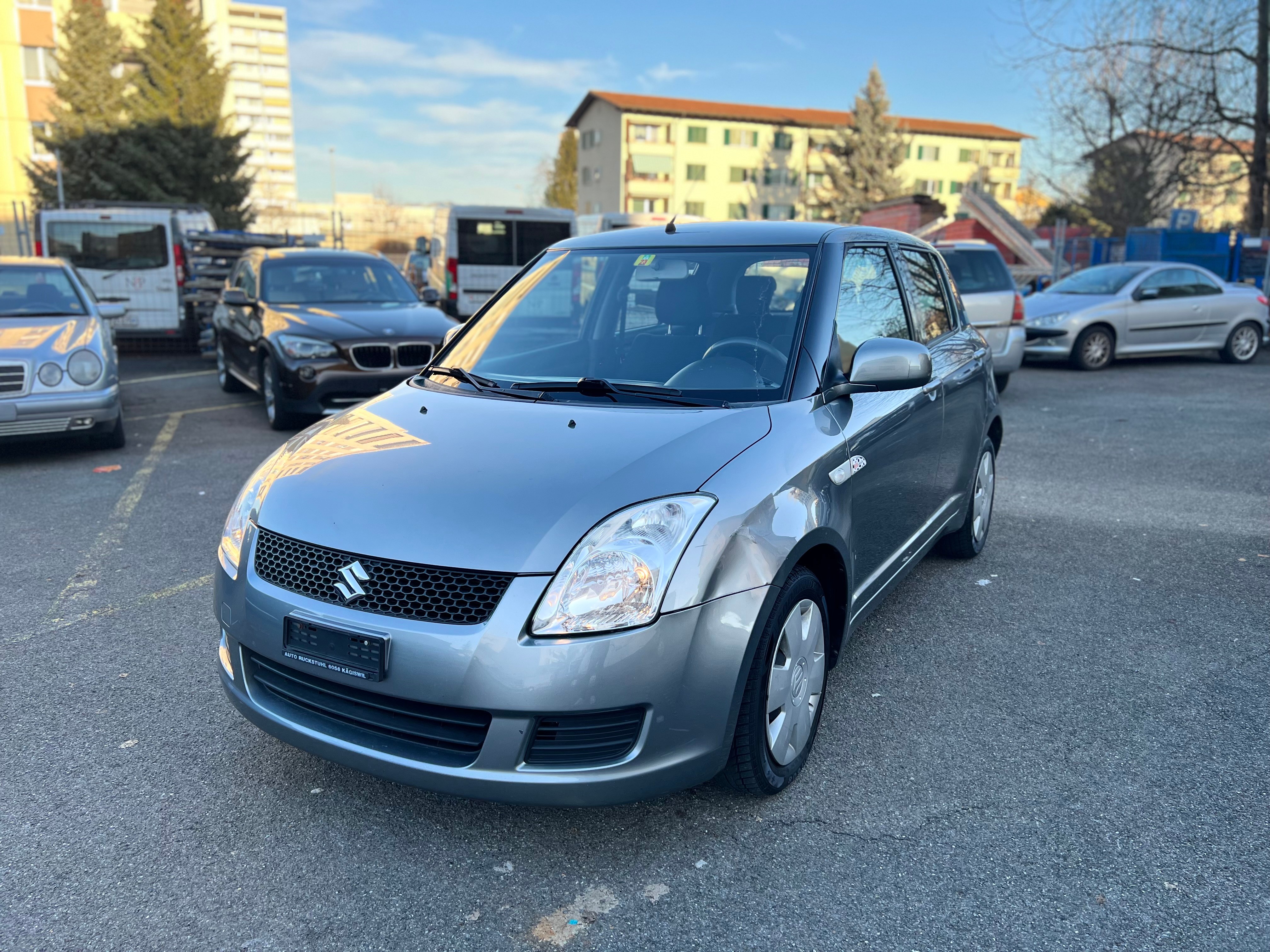 SUZUKI Swift 1.3i 16V GL Top