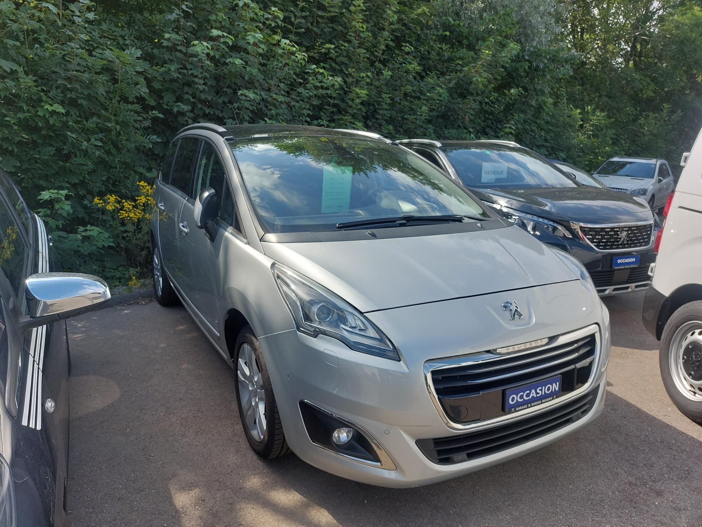 PEUGEOT 5008 1.2 Pure Tech Sensation