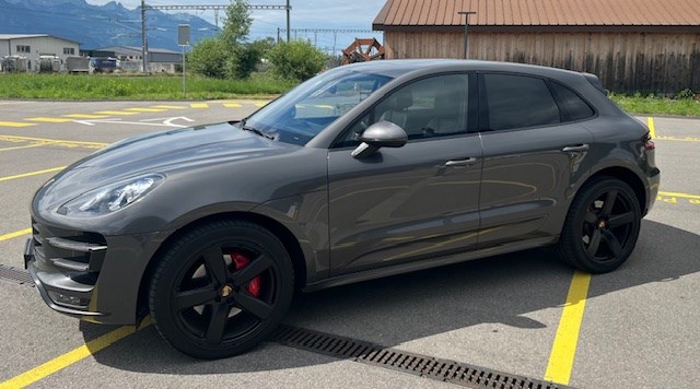 PORSCHE Macan Turbo PDK