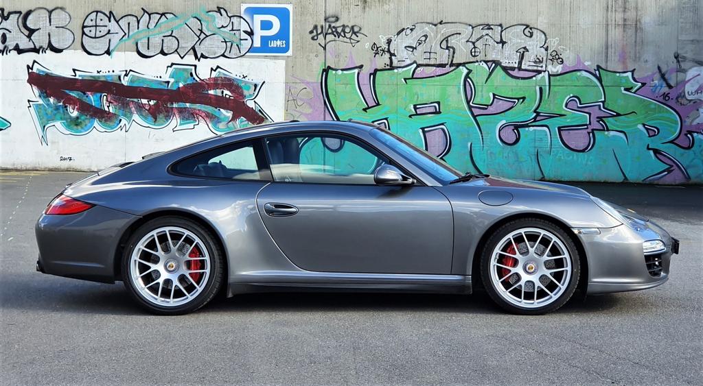 PORSCHE 911 Carrera 4 GTS PDK