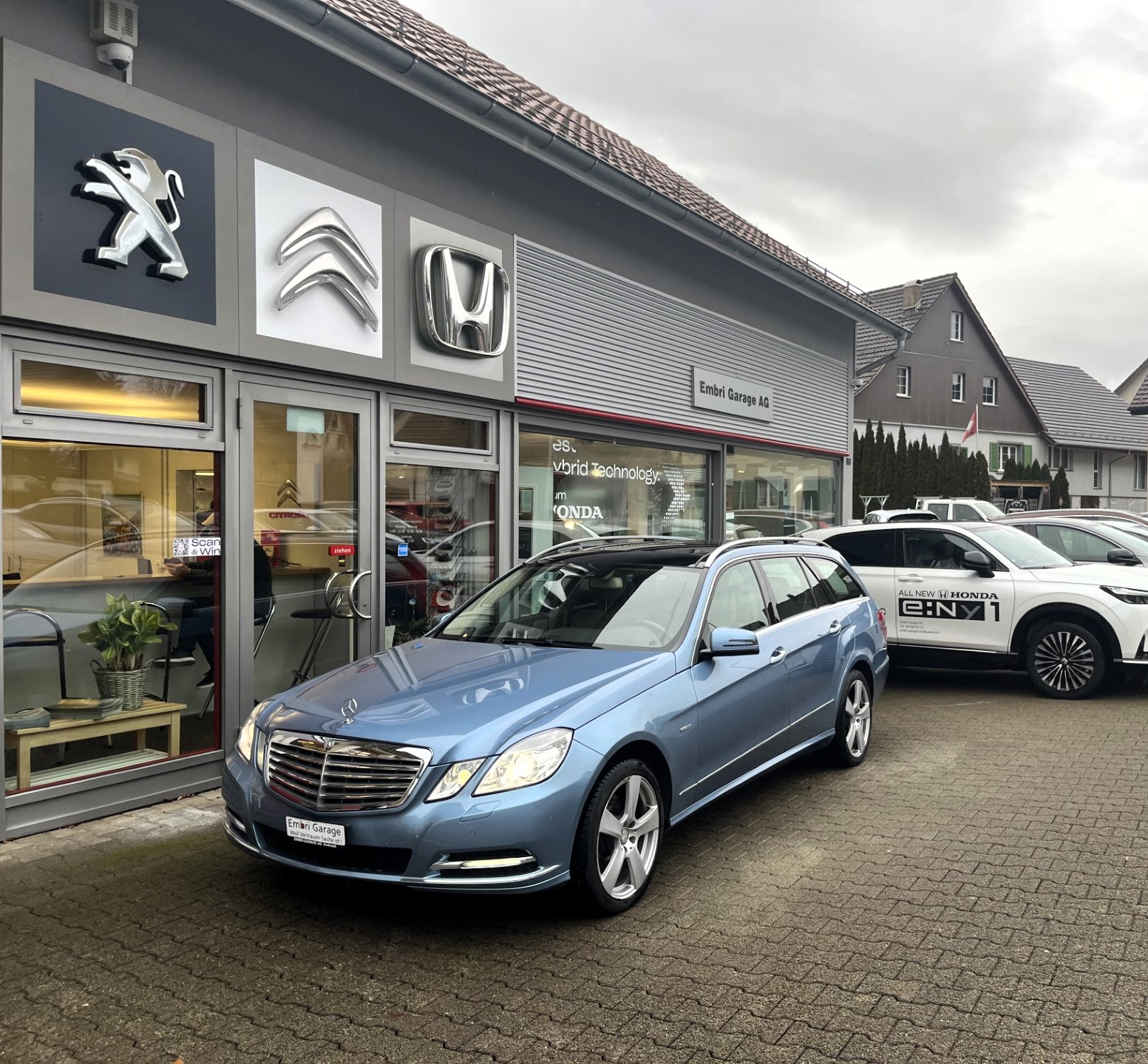 MERCEDES-BENZ E 350 CDI BlueEfficiency 4Matic 7G-Tronic