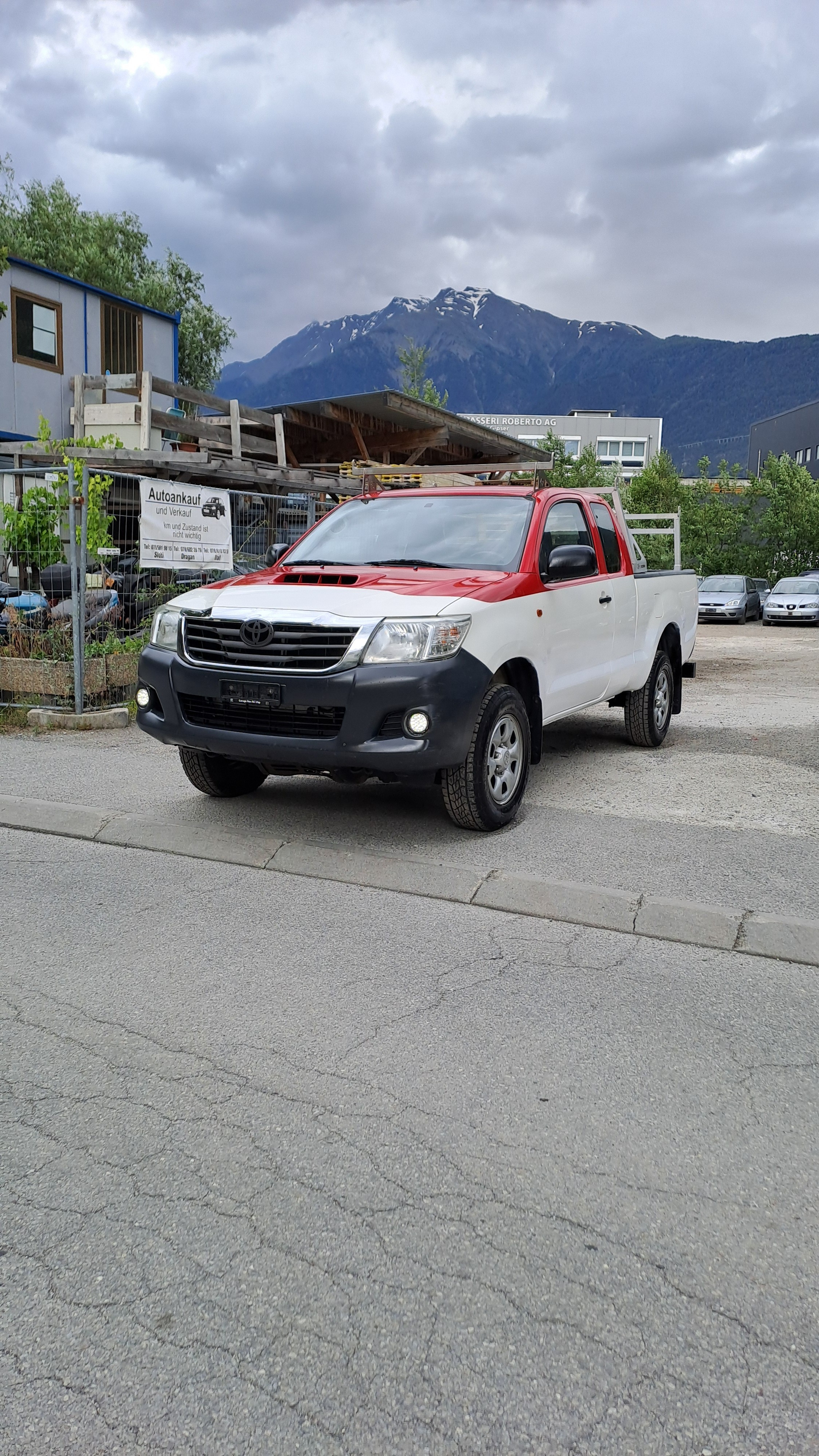 TOYOTA Hilux 2.5D 4WD Extra Cab Luna