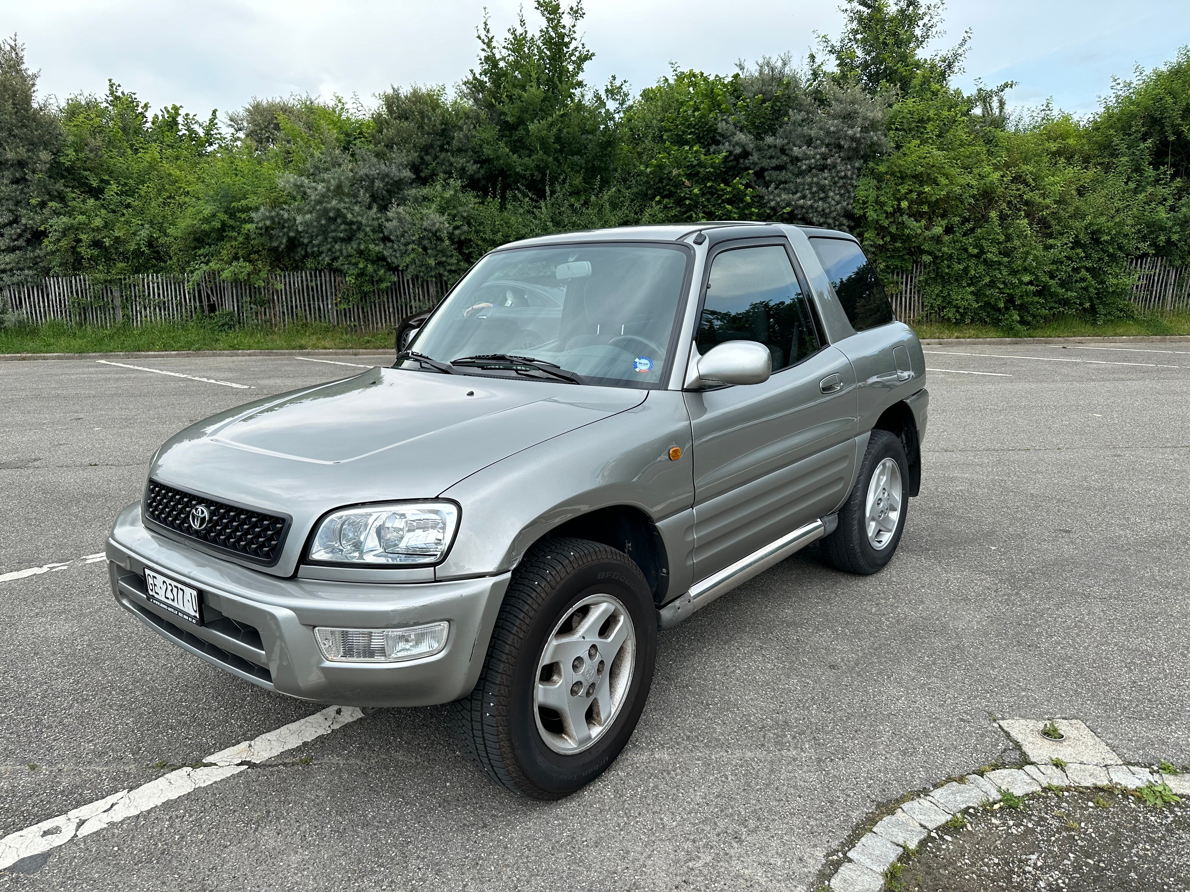 TOYOTA RAV-4