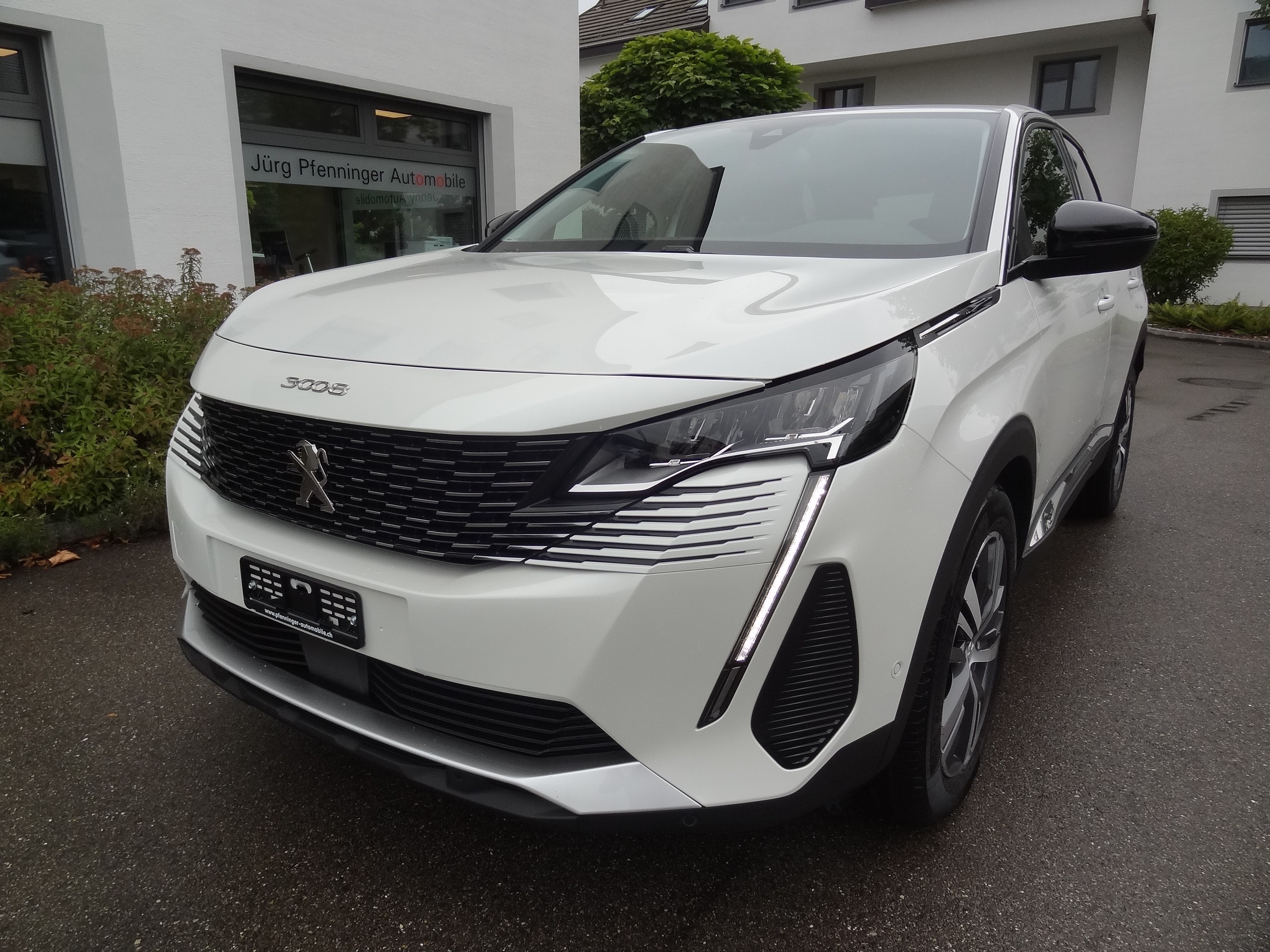 PEUGEOT 3008 1.5 BlueHDi Allure EAT8