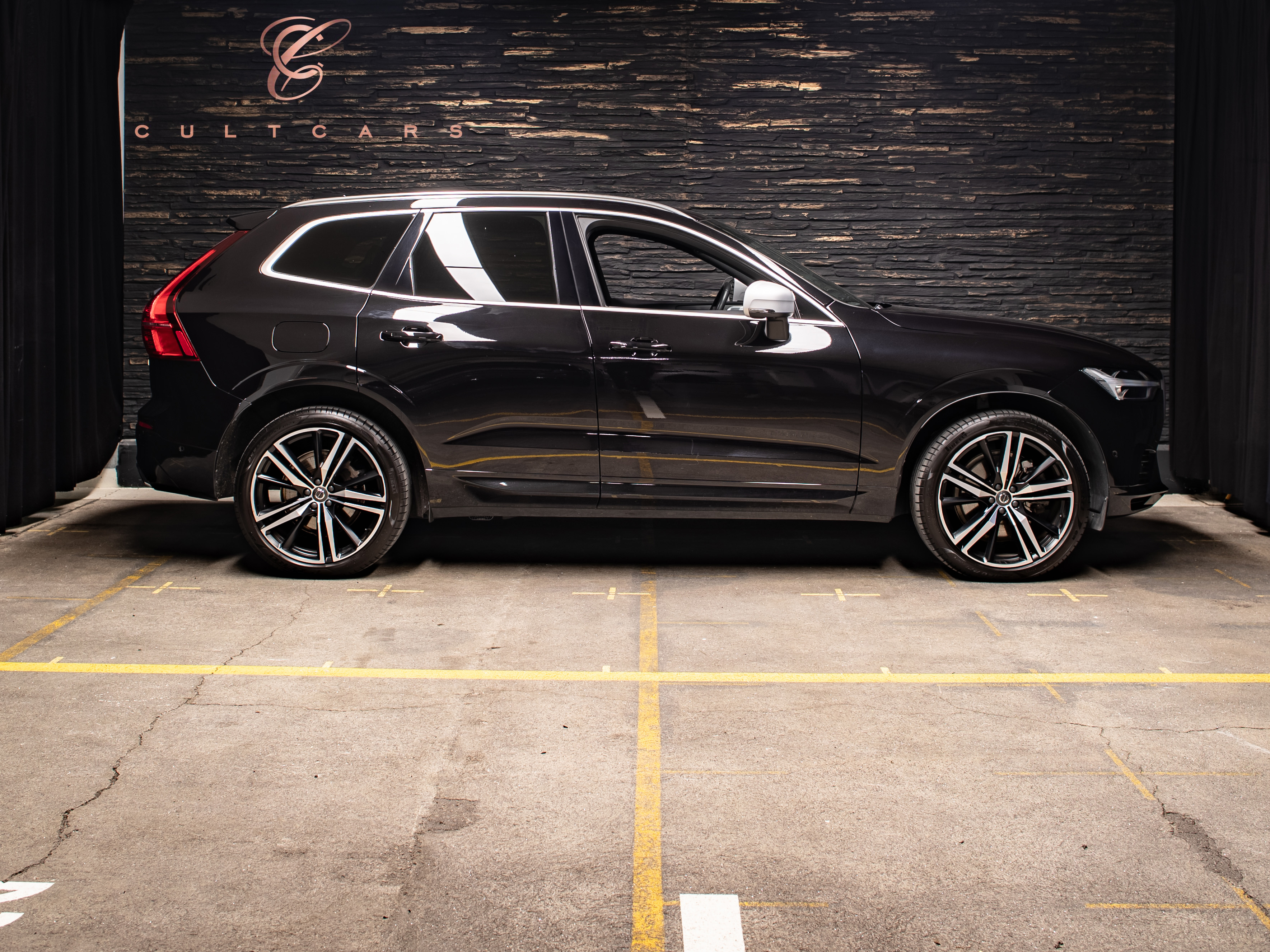 VOLVO XC60 T8 eAWD R-Design Geartronic