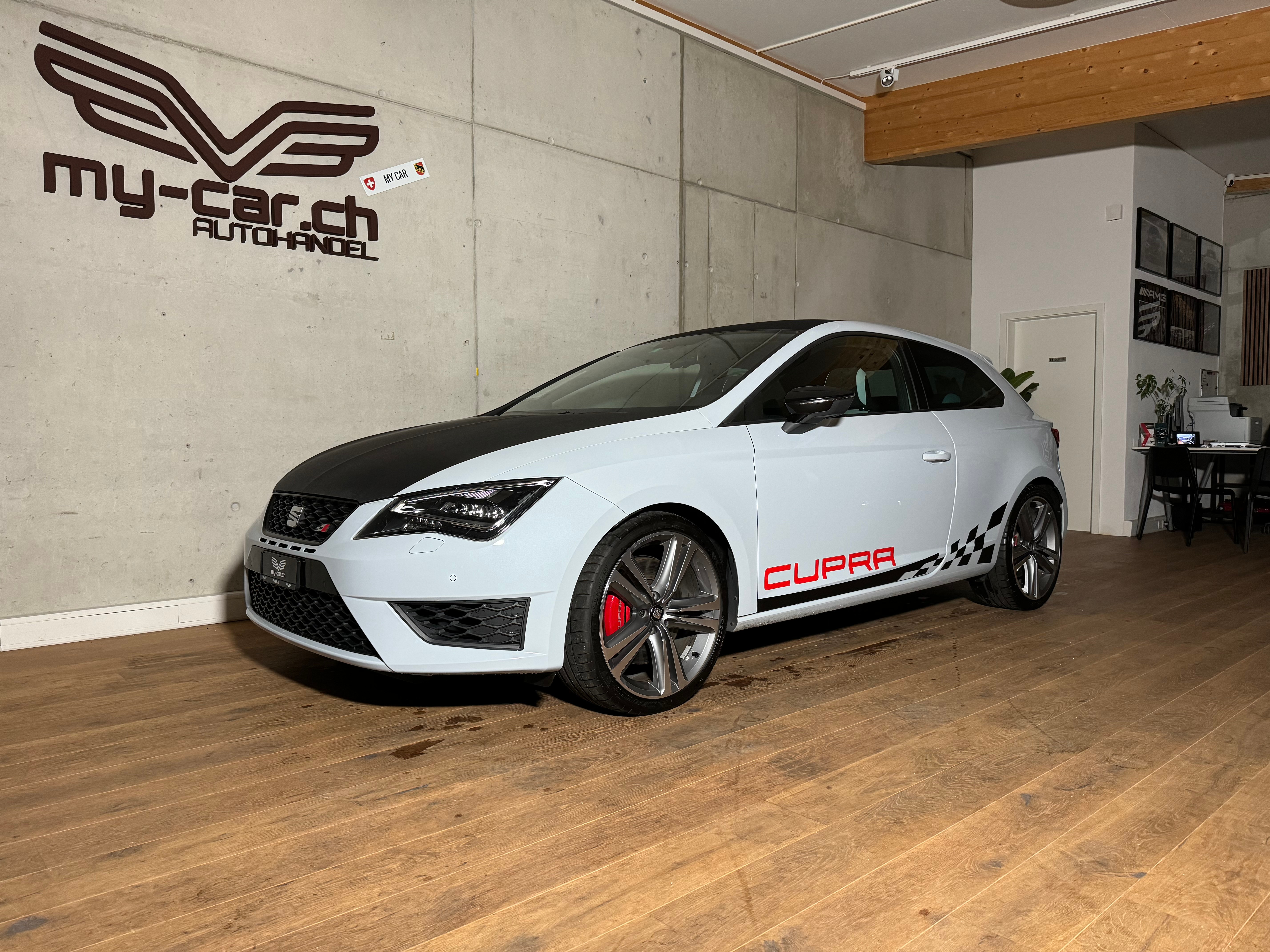 SEAT Leon SC 2.0 TSI Cupra 280