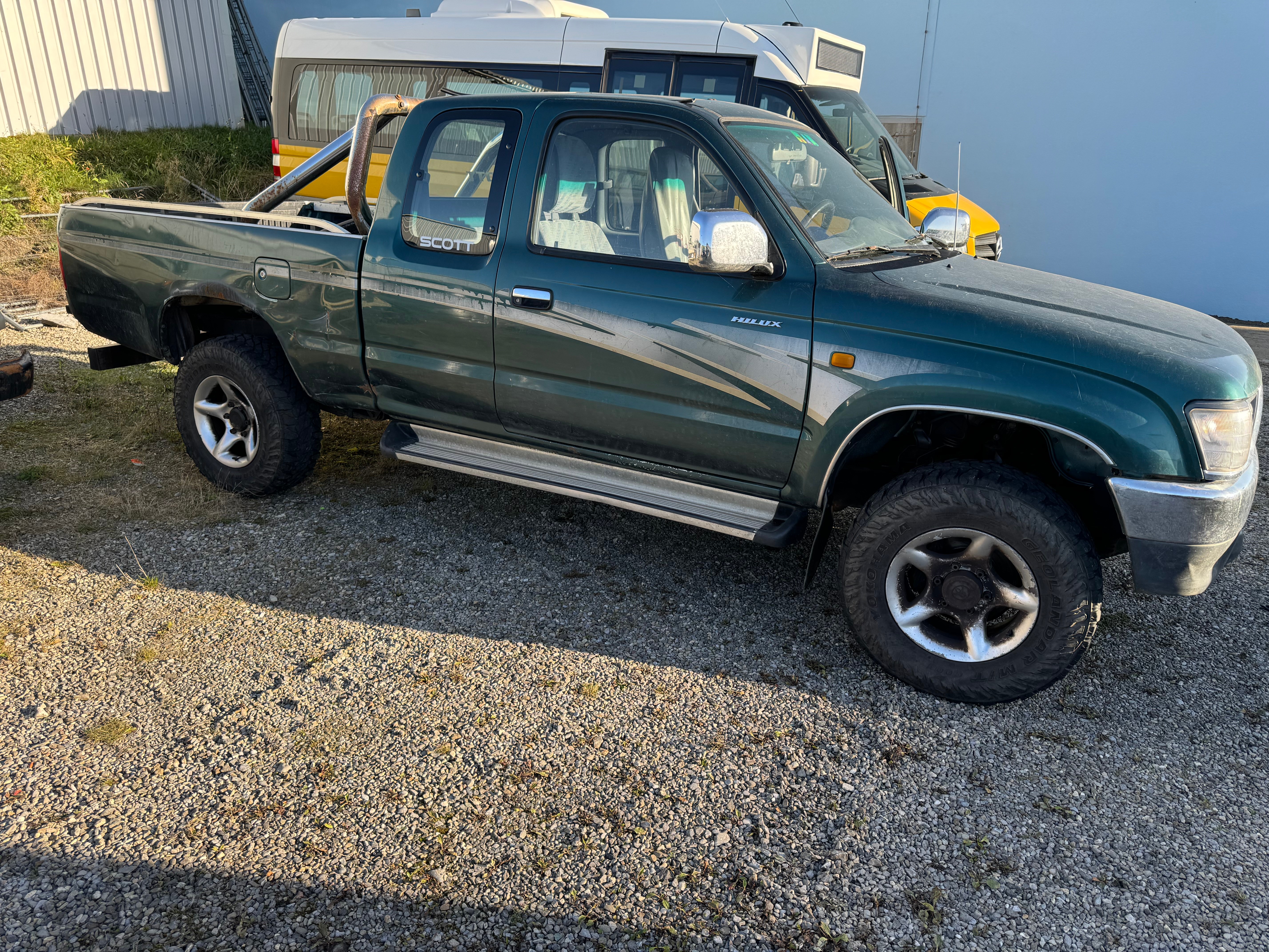 TOYOTA Hilux RZN 173 X-TRA Cab SR5