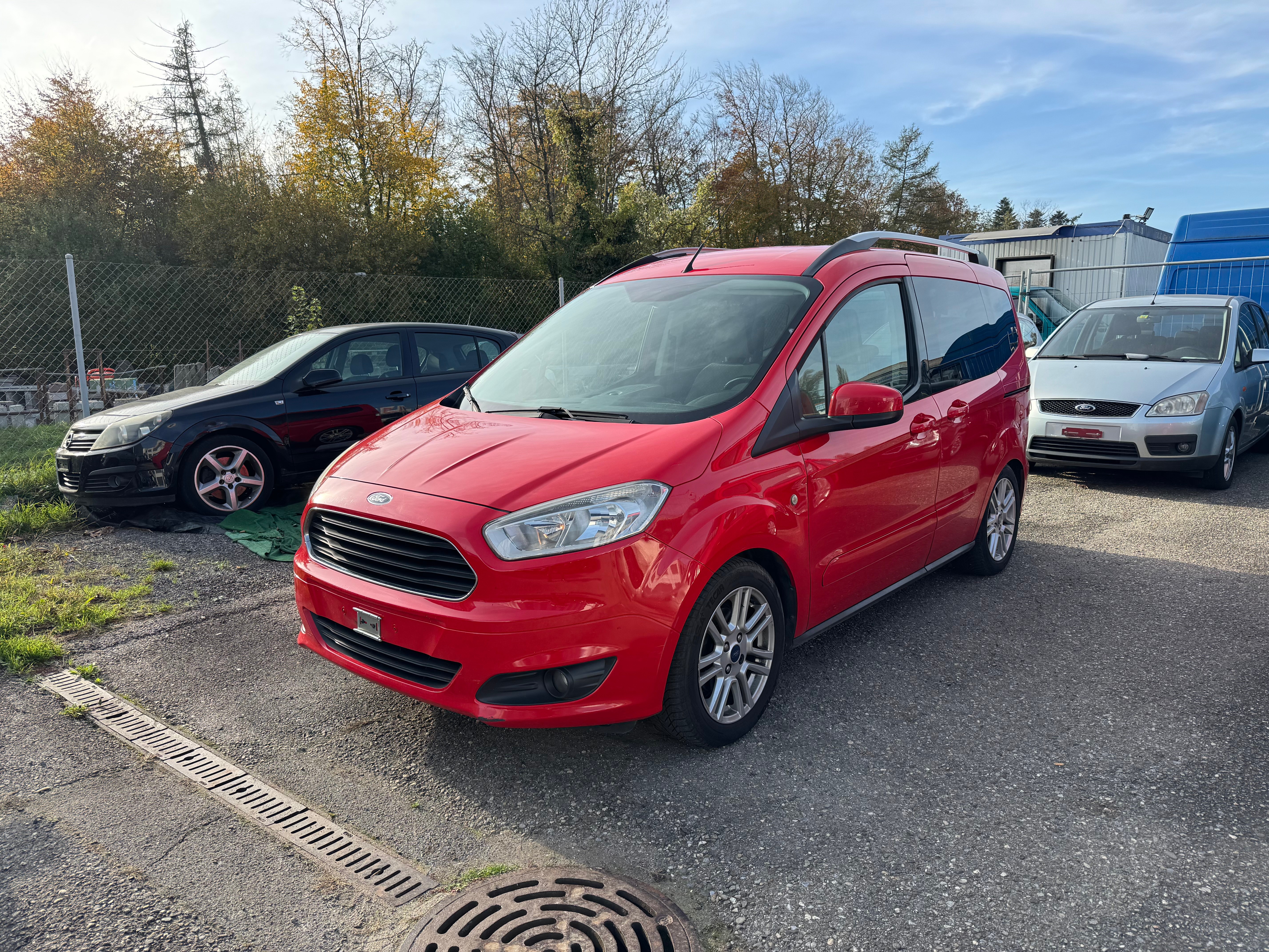 FORD Tourneo Courier 1.0 SCTi Titanium