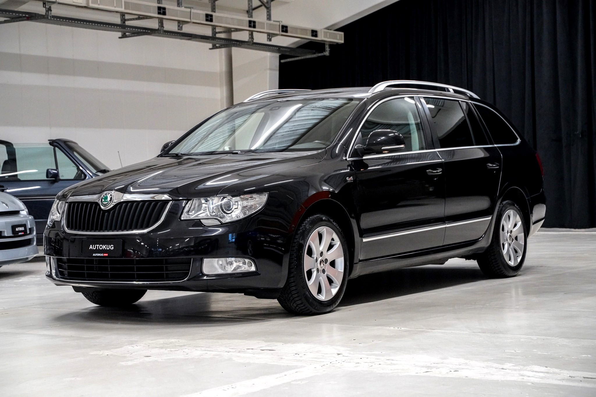 SKODA Superb Combi 2.0 TDi Ambition 4x4 DSG